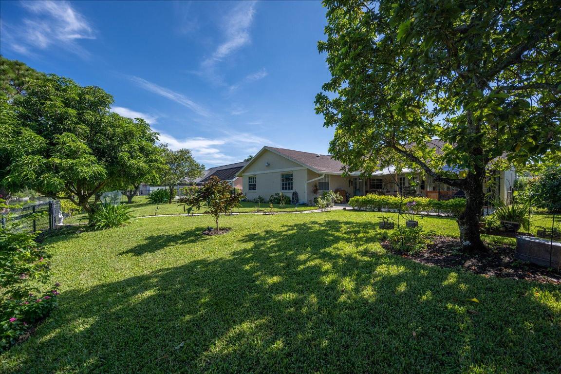 SUGAR POND MANOR OF WELLINGTON - Residential Lease