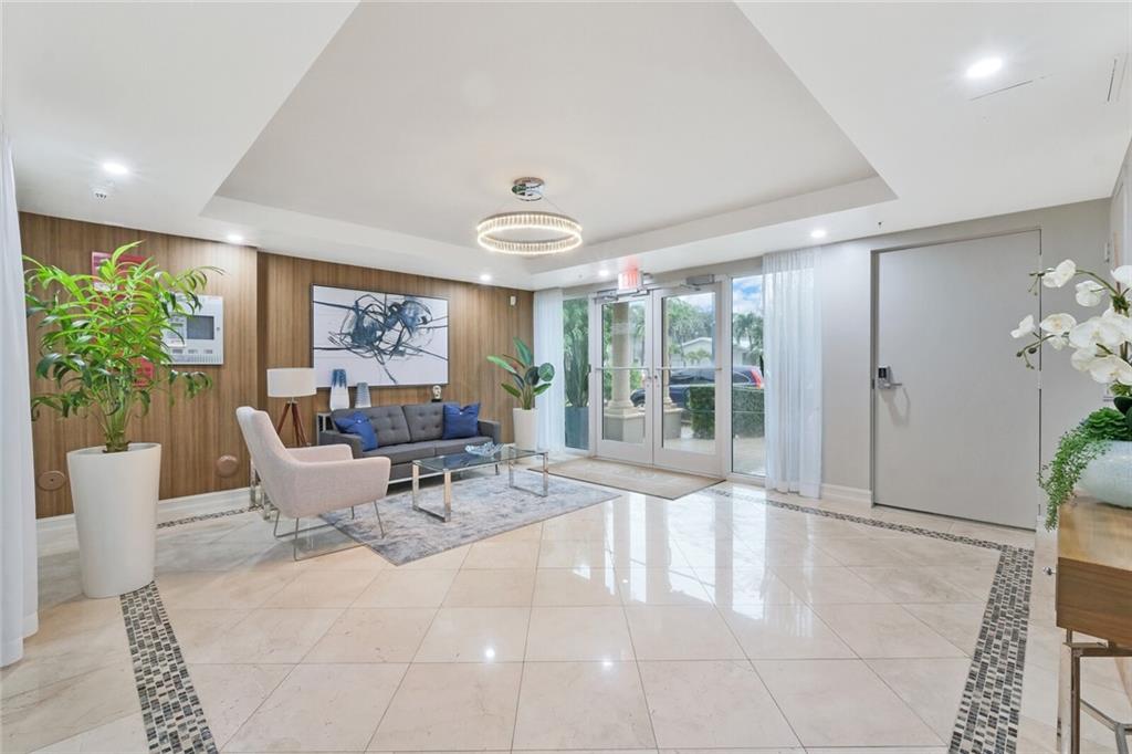 LANDINGS AT LAS OLAS - Residential