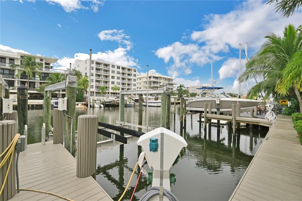 LANDINGS AT LAS OLAS - Residential