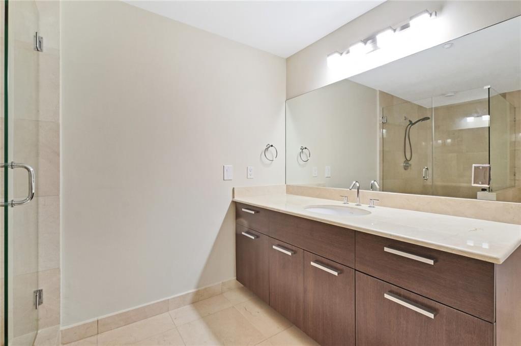 LANDINGS AT LAS OLAS - Residential