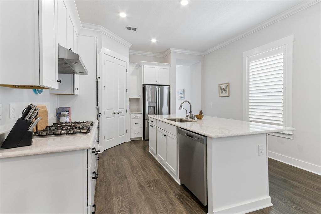 ENCLAVE AT SUMMER BEACH - Residential