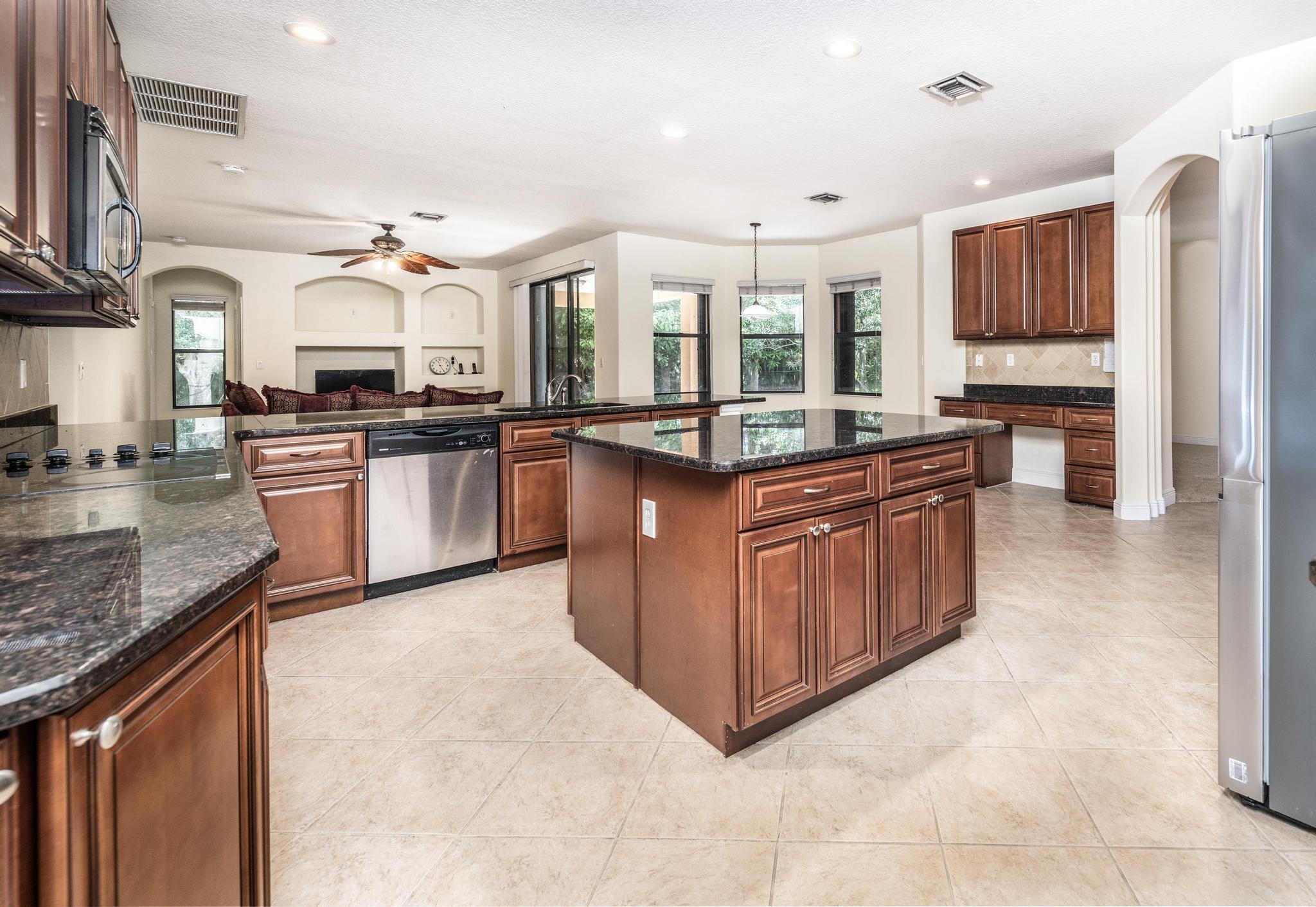 THE FALLS OF JENSEN BEACH - Residential