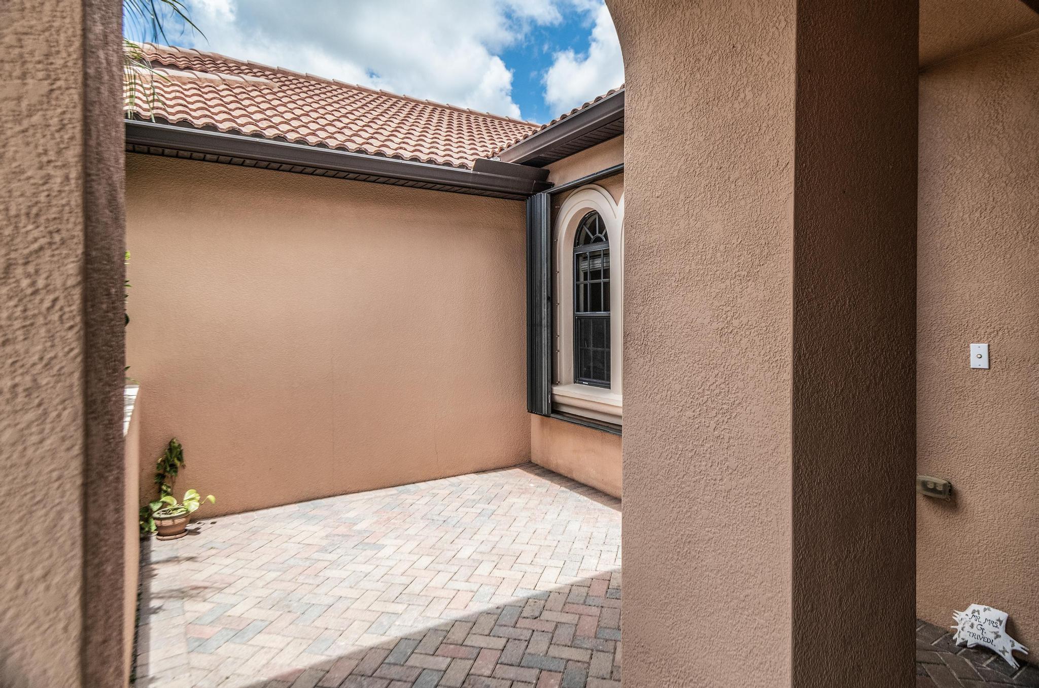 THE FALLS OF JENSEN BEACH - Residential