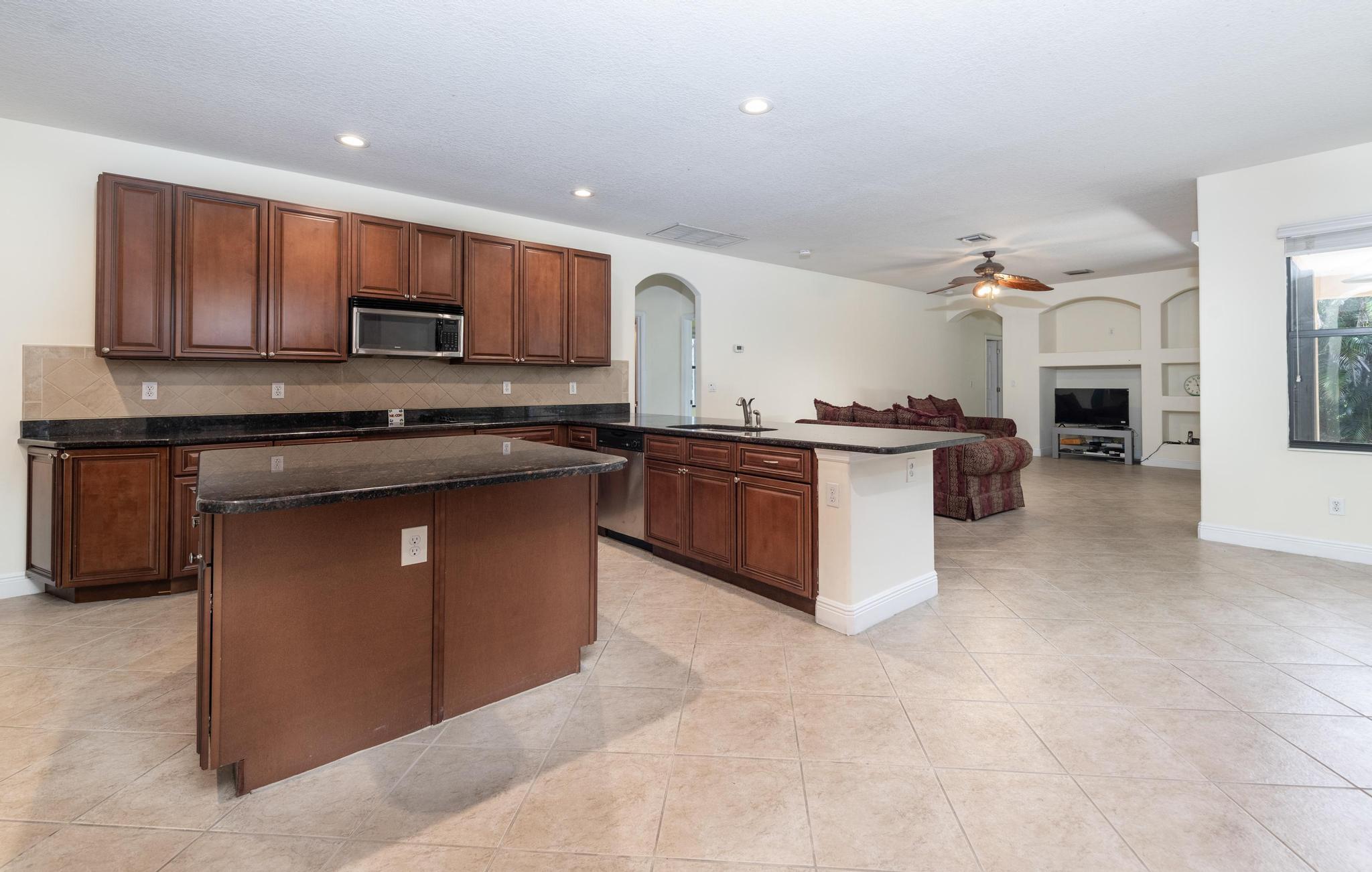 THE FALLS OF JENSEN BEACH - Residential