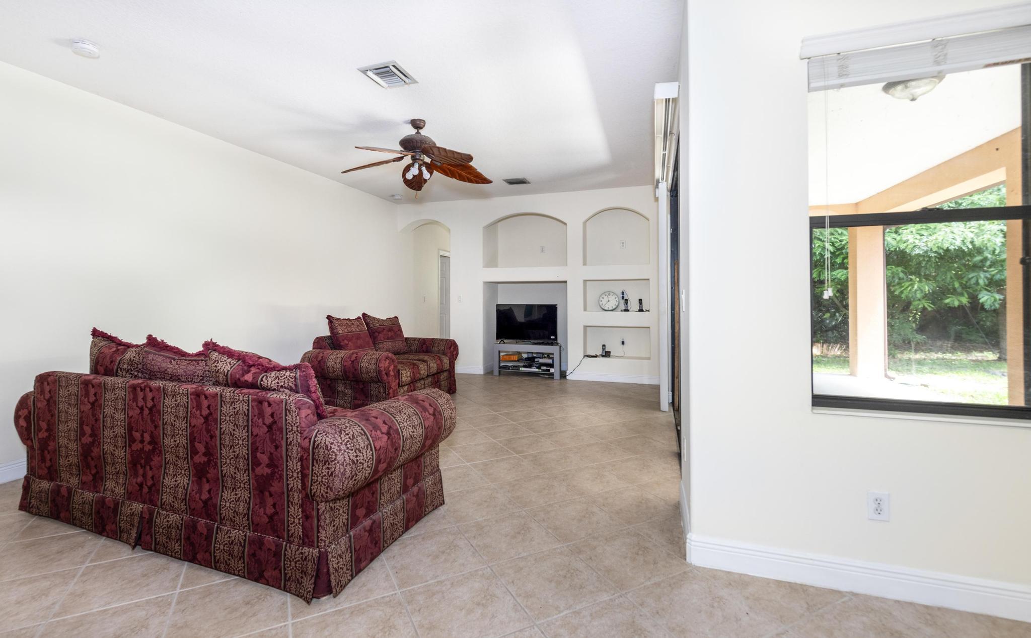 THE FALLS OF JENSEN BEACH - Residential