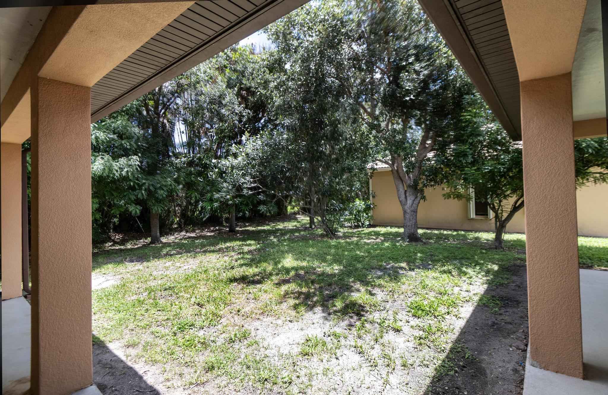 THE FALLS OF JENSEN BEACH - Residential