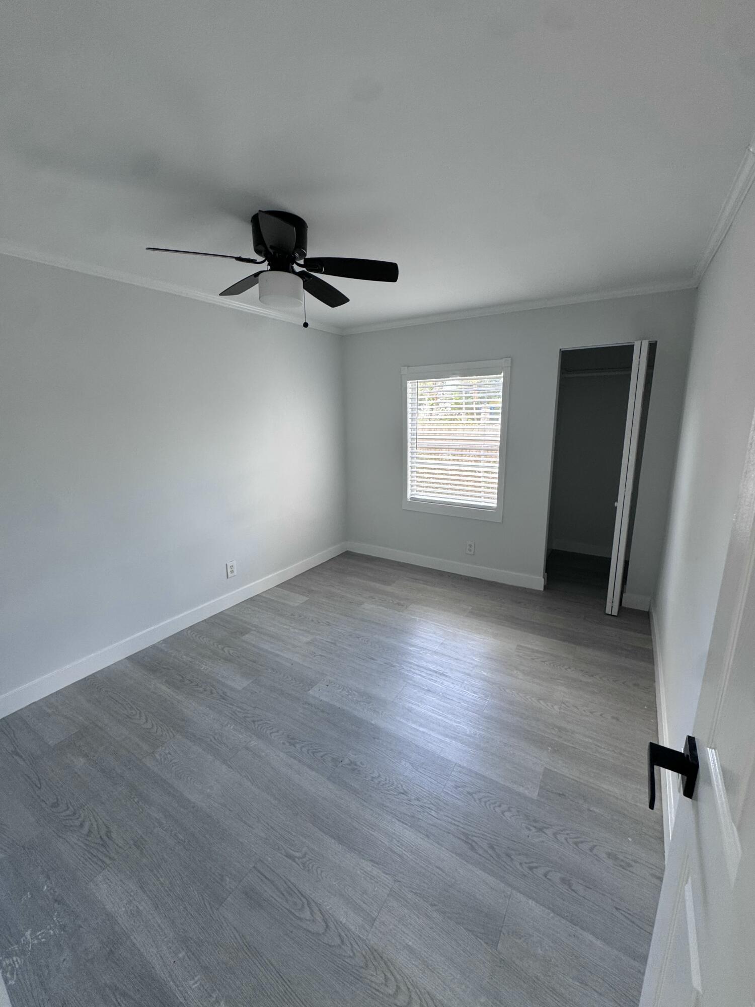 LINCOLN PARK - Residential Lease