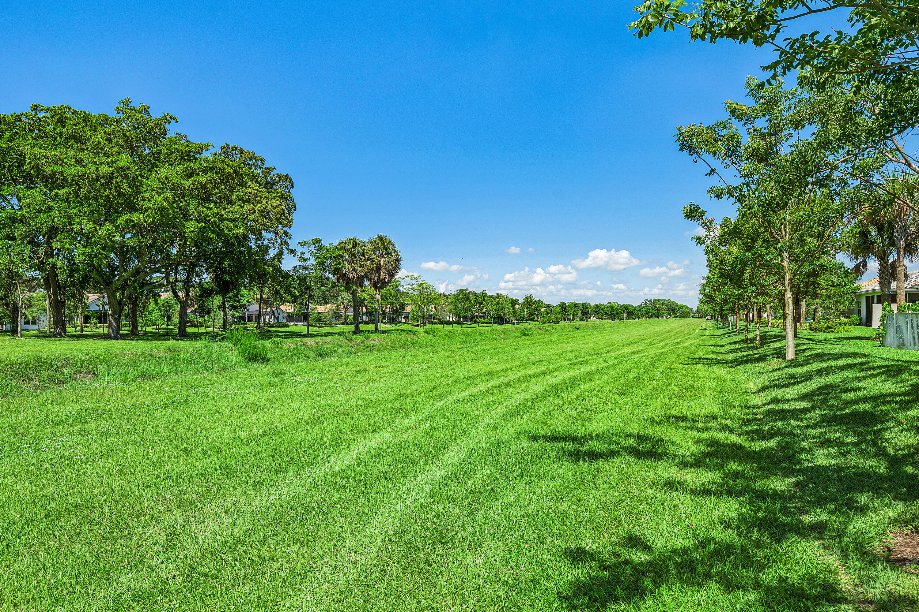 ENCLAVE AT SHERWOOD - Residential