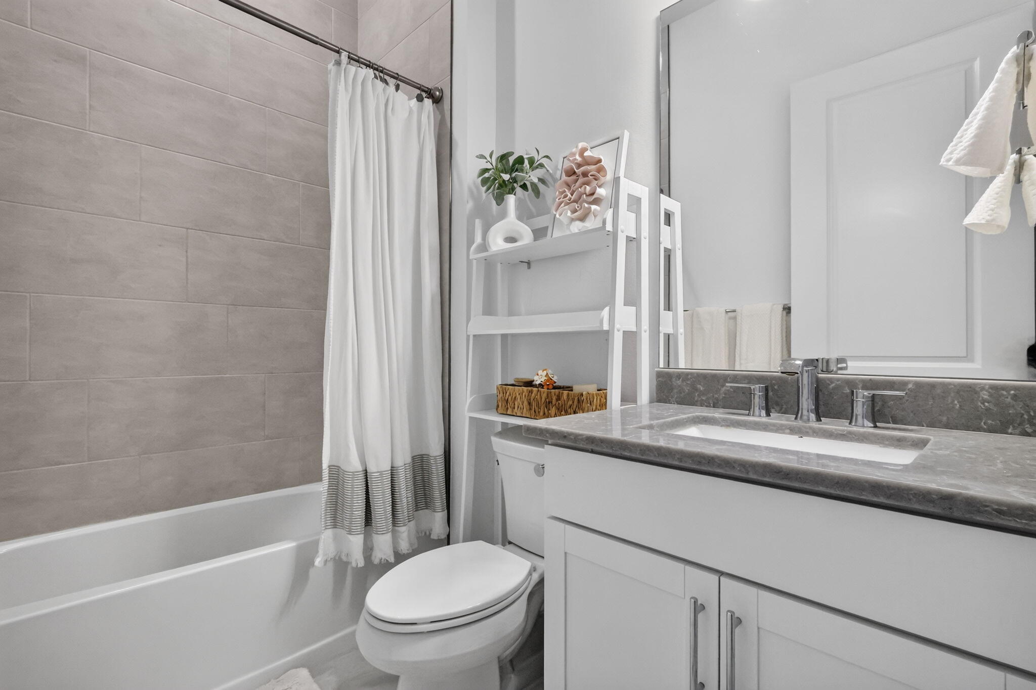 ENCLAVE AT SHERWOOD - Residential