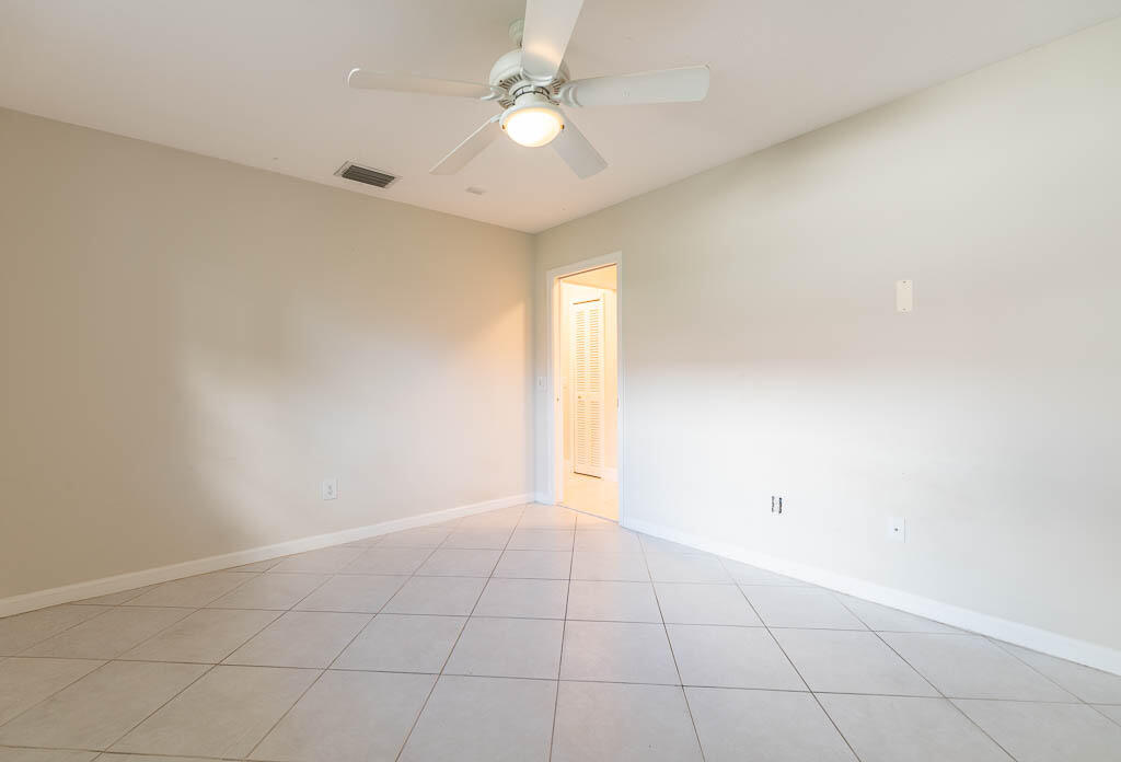 BOCA LAKE ESTATES - Residential