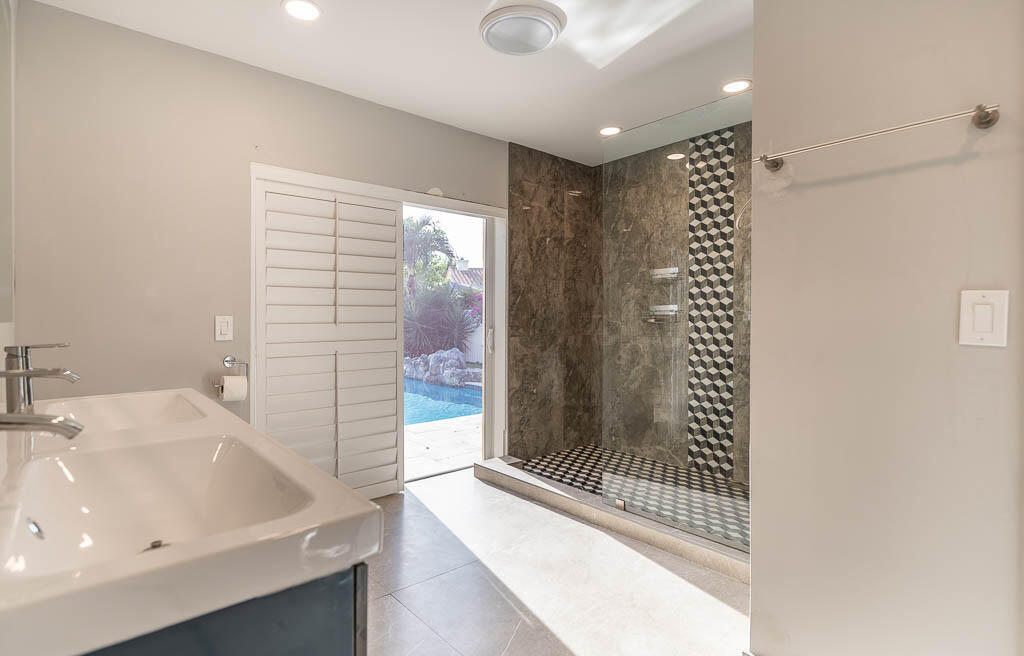 BOCA LAKE ESTATES - Residential