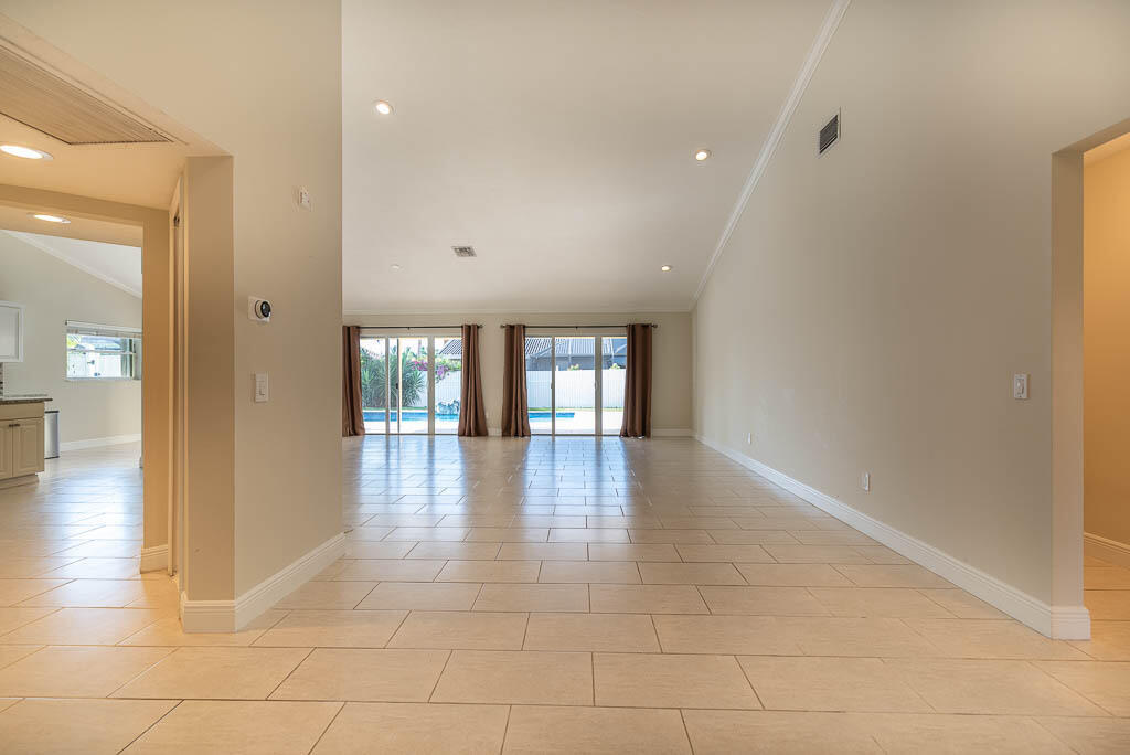 BOCA LAKE ESTATES - Residential