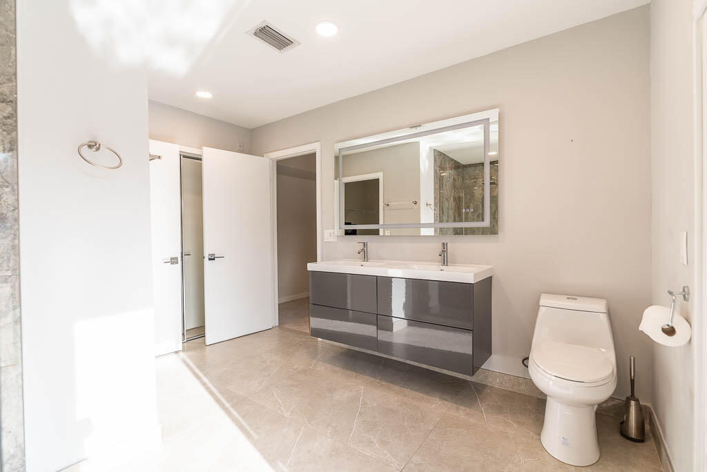 BOCA LAKE ESTATES - Residential