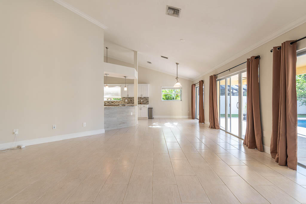 BOCA LAKE ESTATES - Residential