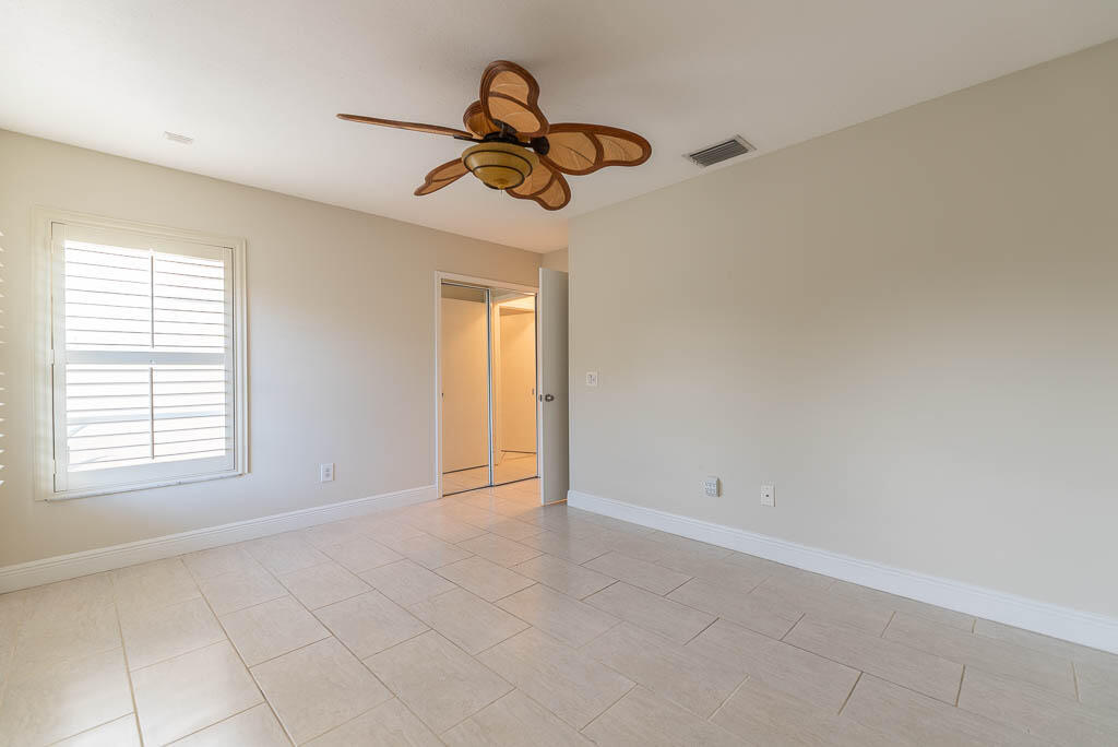 BOCA LAKE ESTATES - Residential