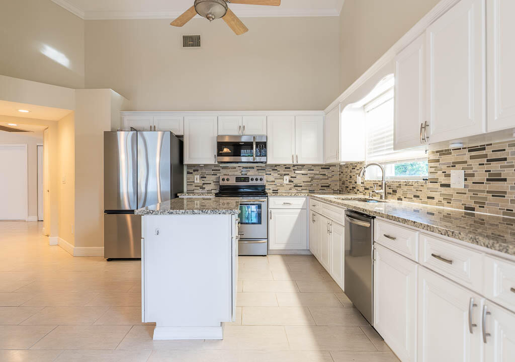 BOCA LAKE ESTATES - Residential