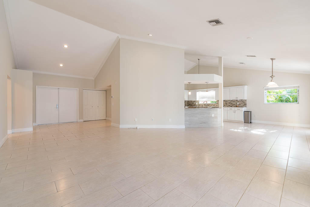 BOCA LAKE ESTATES - Residential
