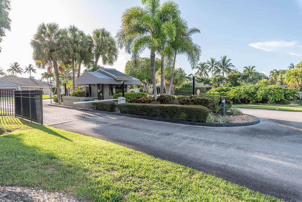 BOCA LAKE ESTATES - Residential