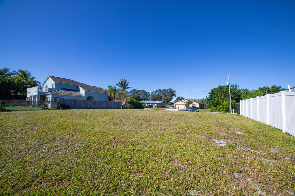 PORT ST LUCIE SECTION 26 - Land