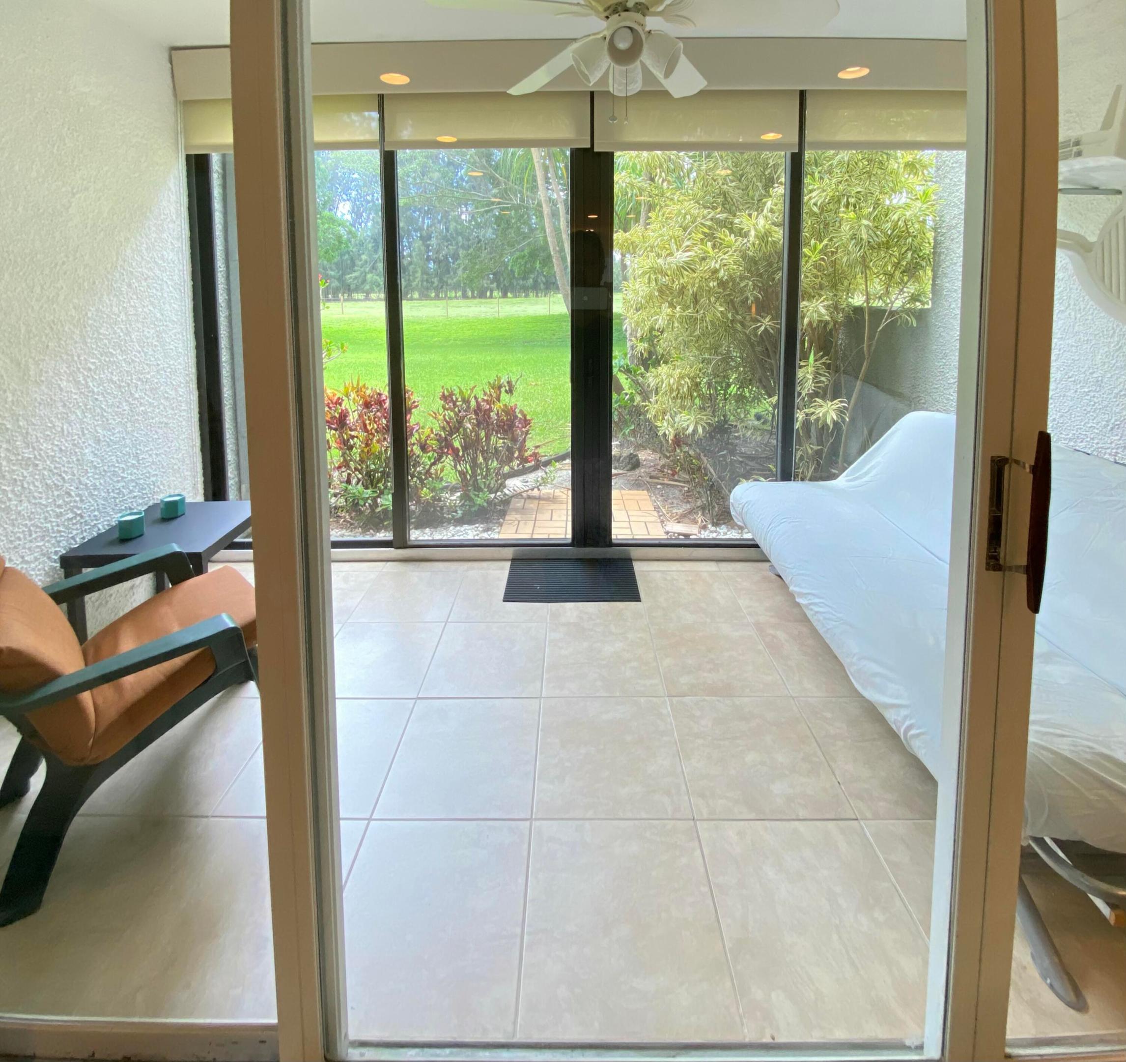 FOUNTAINS OF PALM BEACH COND NO 4 - Residential Lease