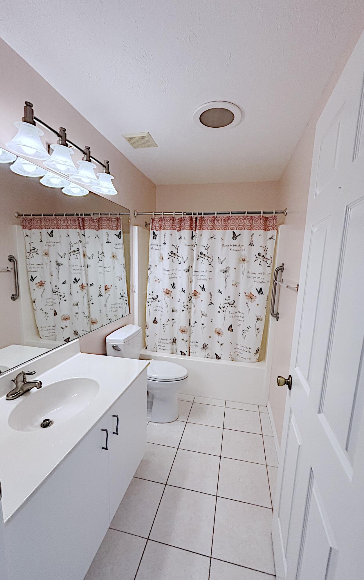 SPANISH LAKES FAIRWAYS NE PHASE - Residential