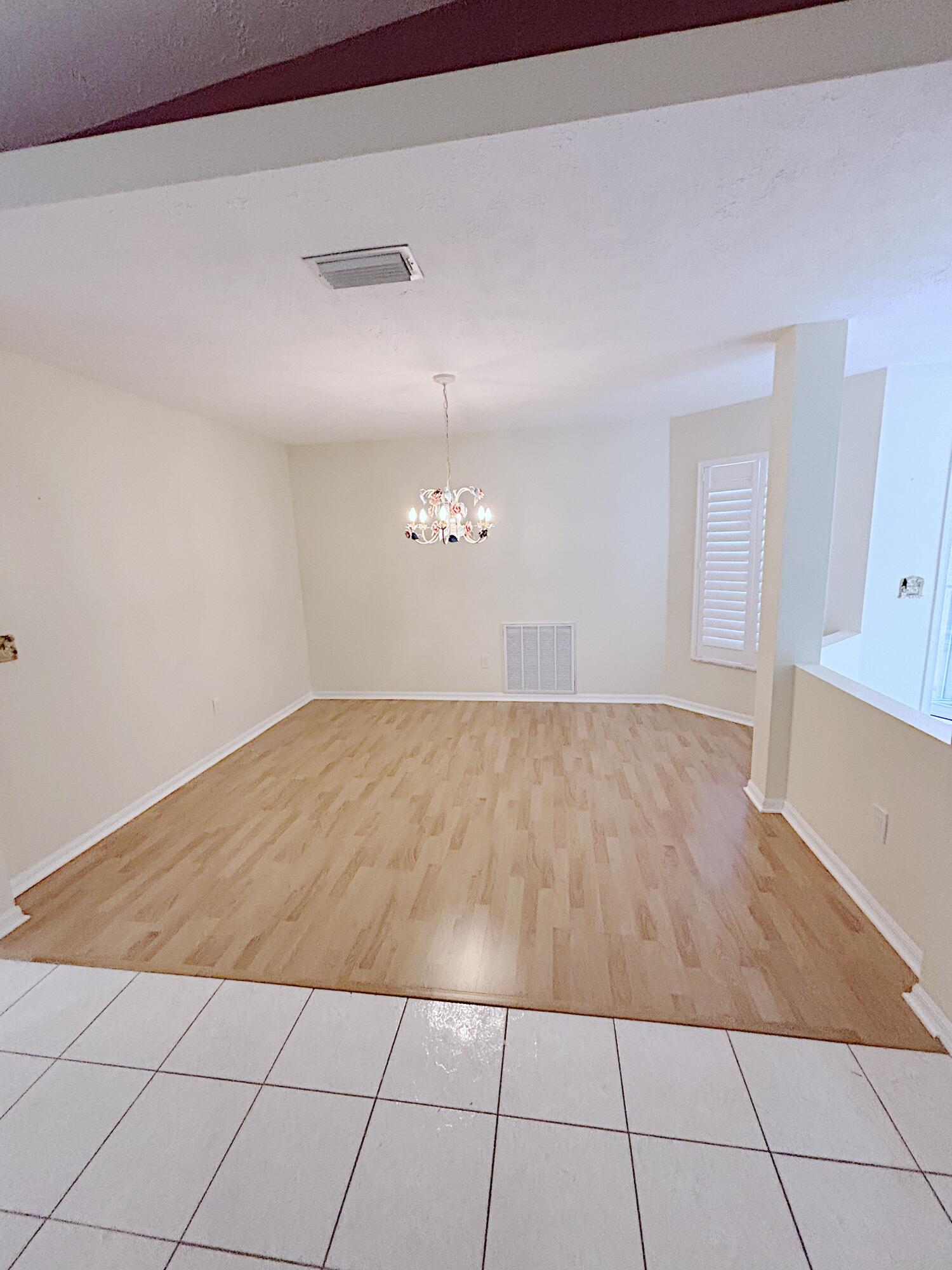 SPANISH LAKES FAIRWAYS NE PHASE - Residential