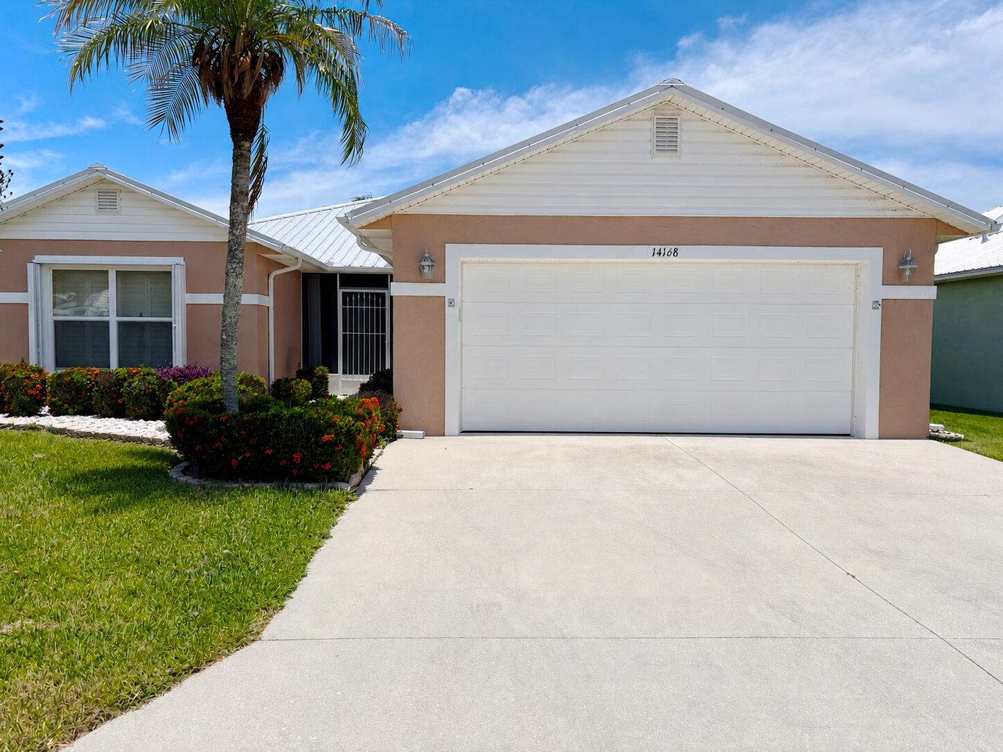 3-bedroom, 2-bathroom residence located in Spanish Lakes Fairways NE Phase in Fort Pierce, FL. This single-story home offers 1,714 square feet of finished living space, providing comfortable and efficient floor plan for everyday living. The property features a 2-car garage for convenient parking and storage. Situated in the established Spanish Lakes Fairways community, this residence presents an excellent opportunity for those seeking a well-proportioned home in the Fort Pierce area.