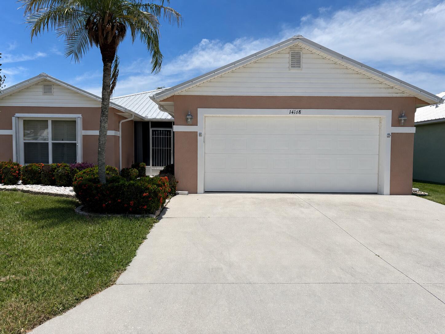 SPANISH LAKES FAIRWAYS NE PHASE - Residential