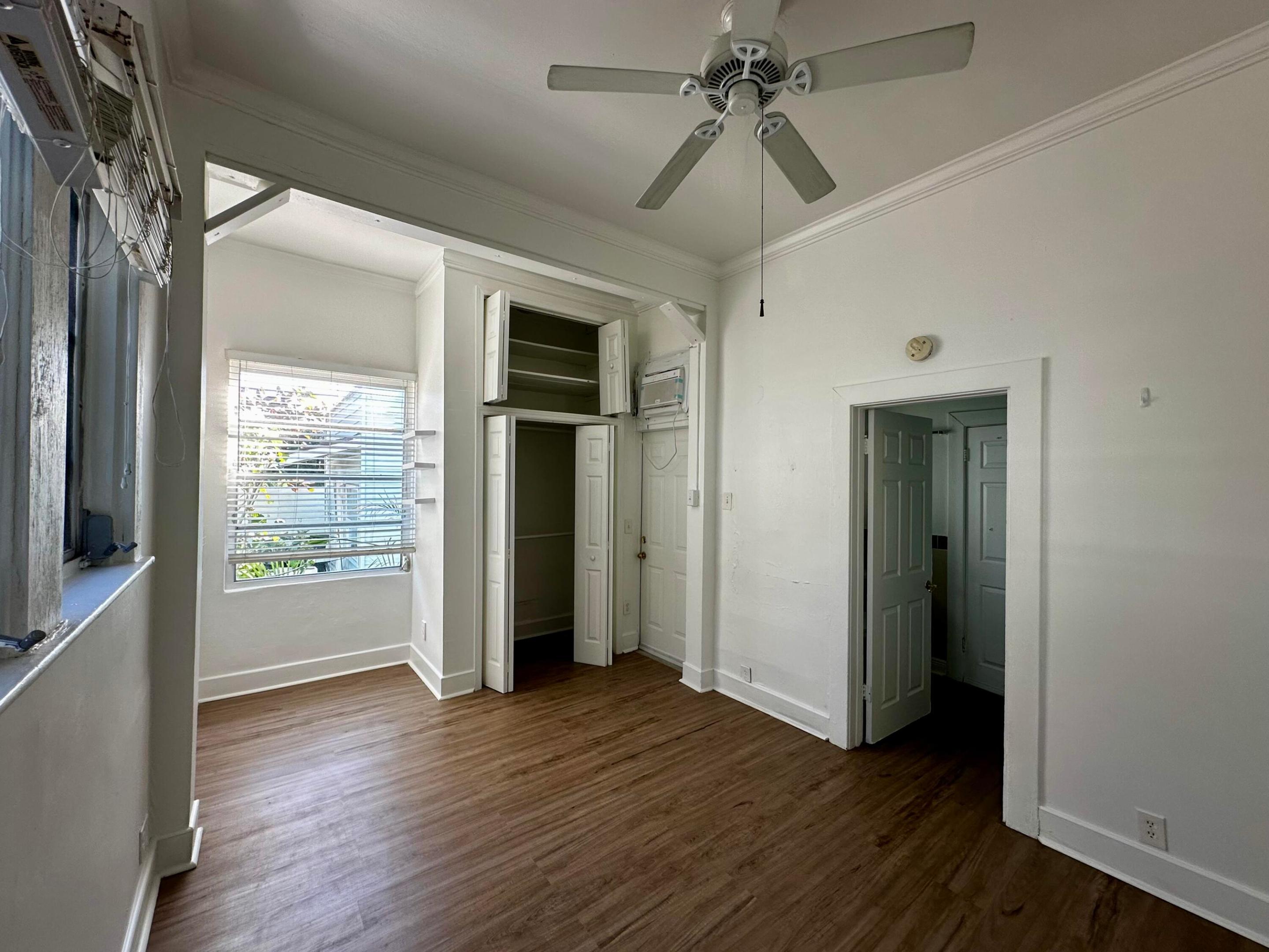 OCEAN PARK H W ROBBINS - Residential Lease