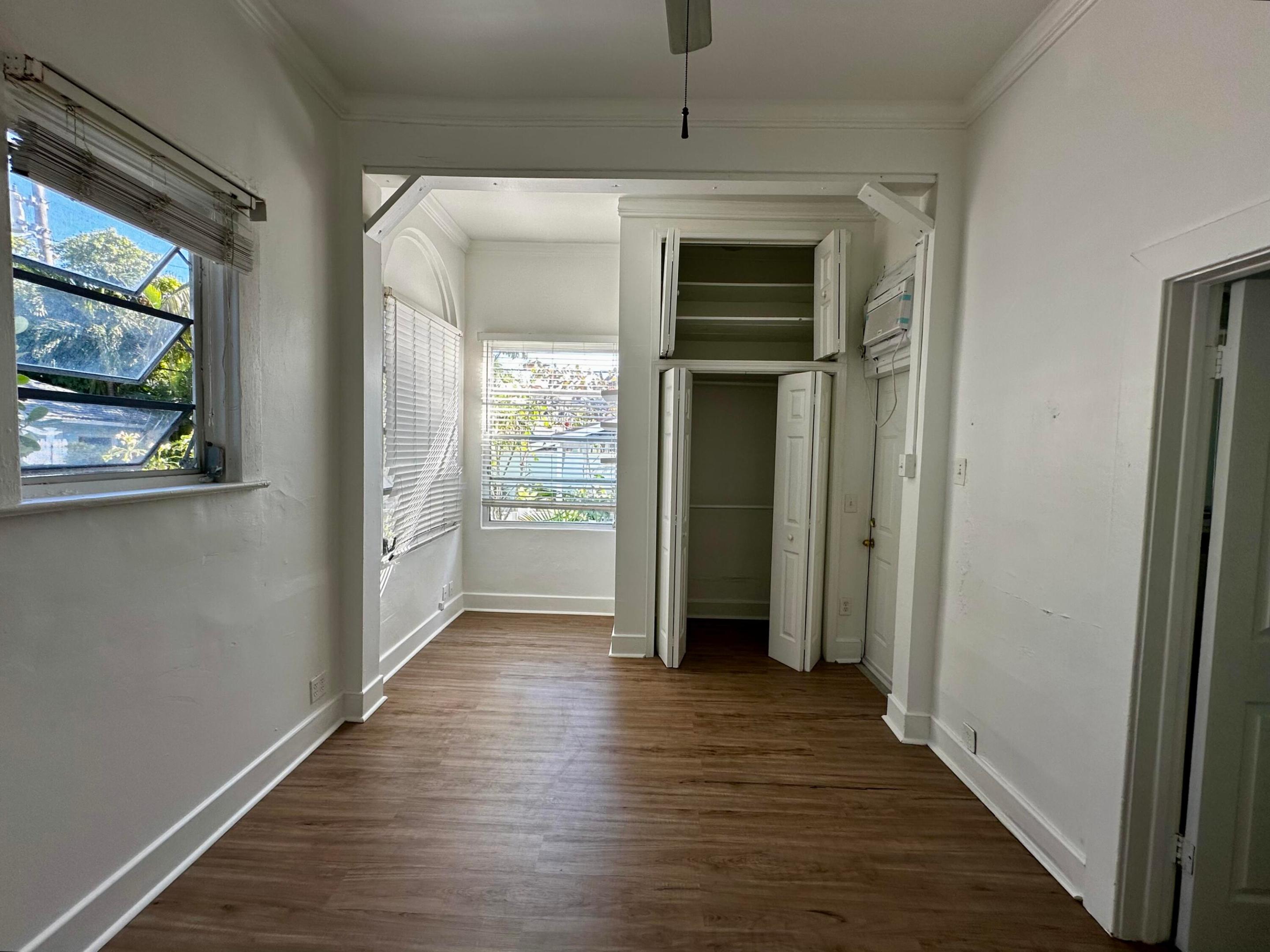OCEAN PARK H W ROBBINS - Residential Lease