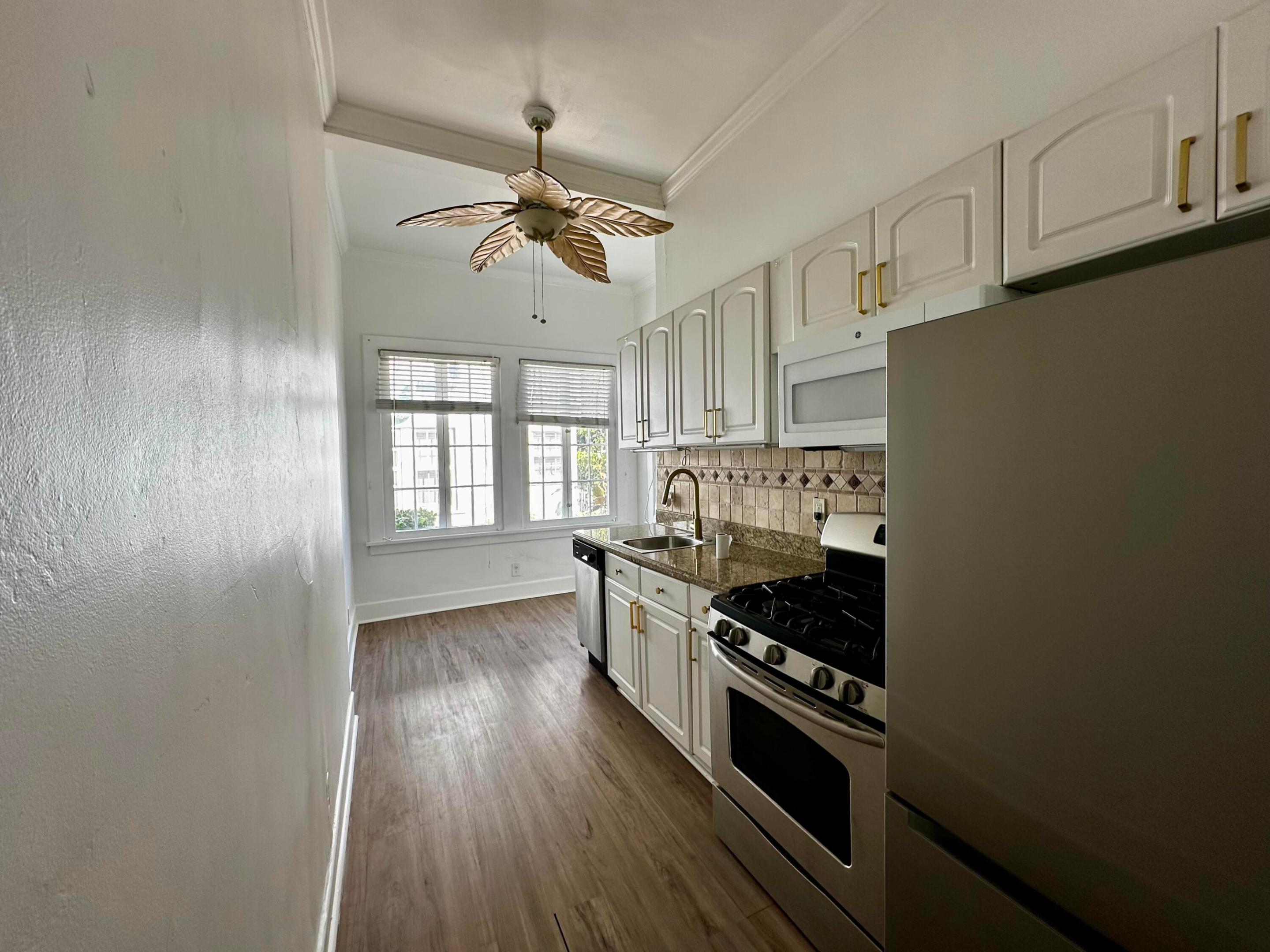 OCEAN PARK H W ROBBINS - Residential Lease