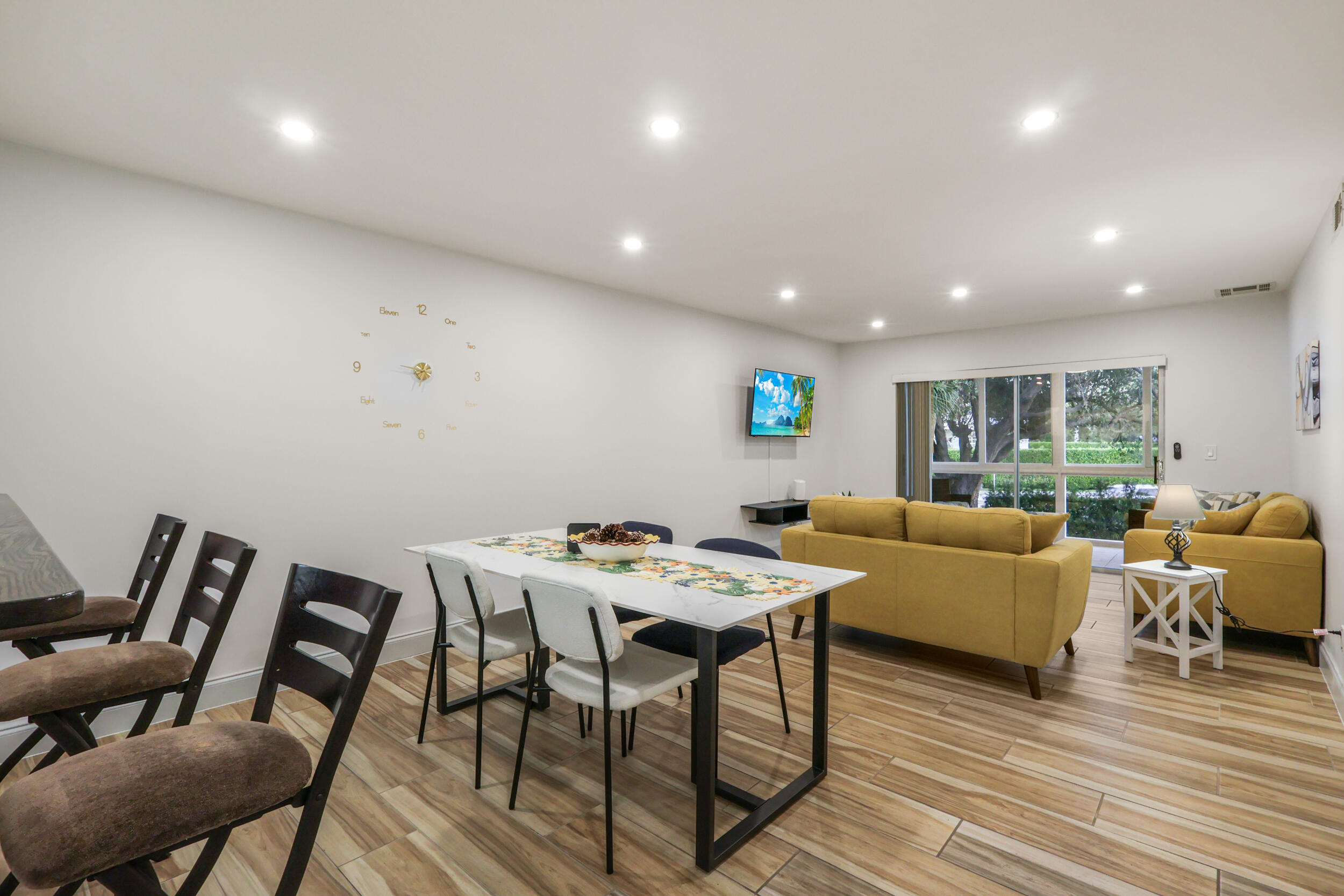 KINGSWOOD CONDO - Residential Lease