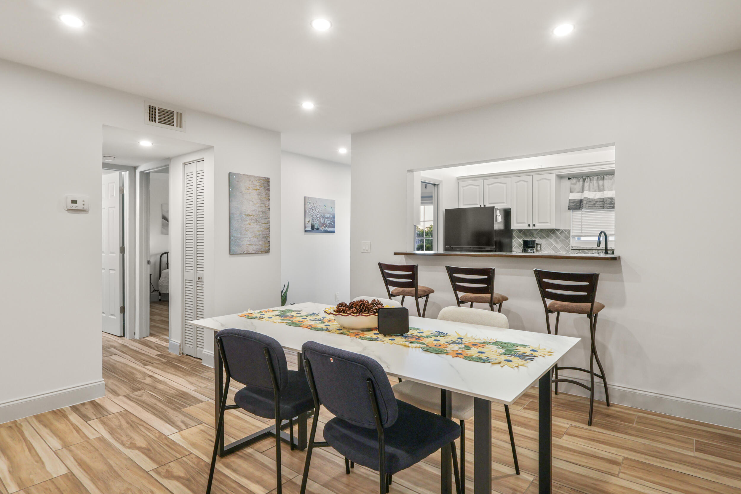 KINGSWOOD CONDO - Residential Lease