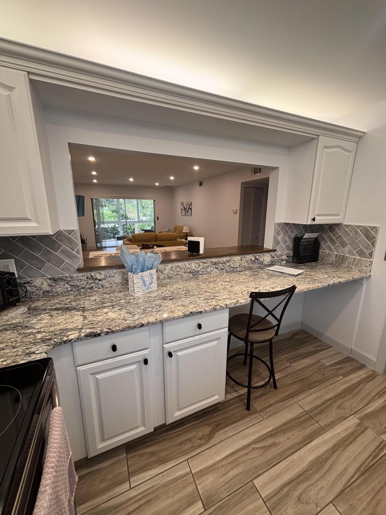 KINGSWOOD CONDO - Residential Lease