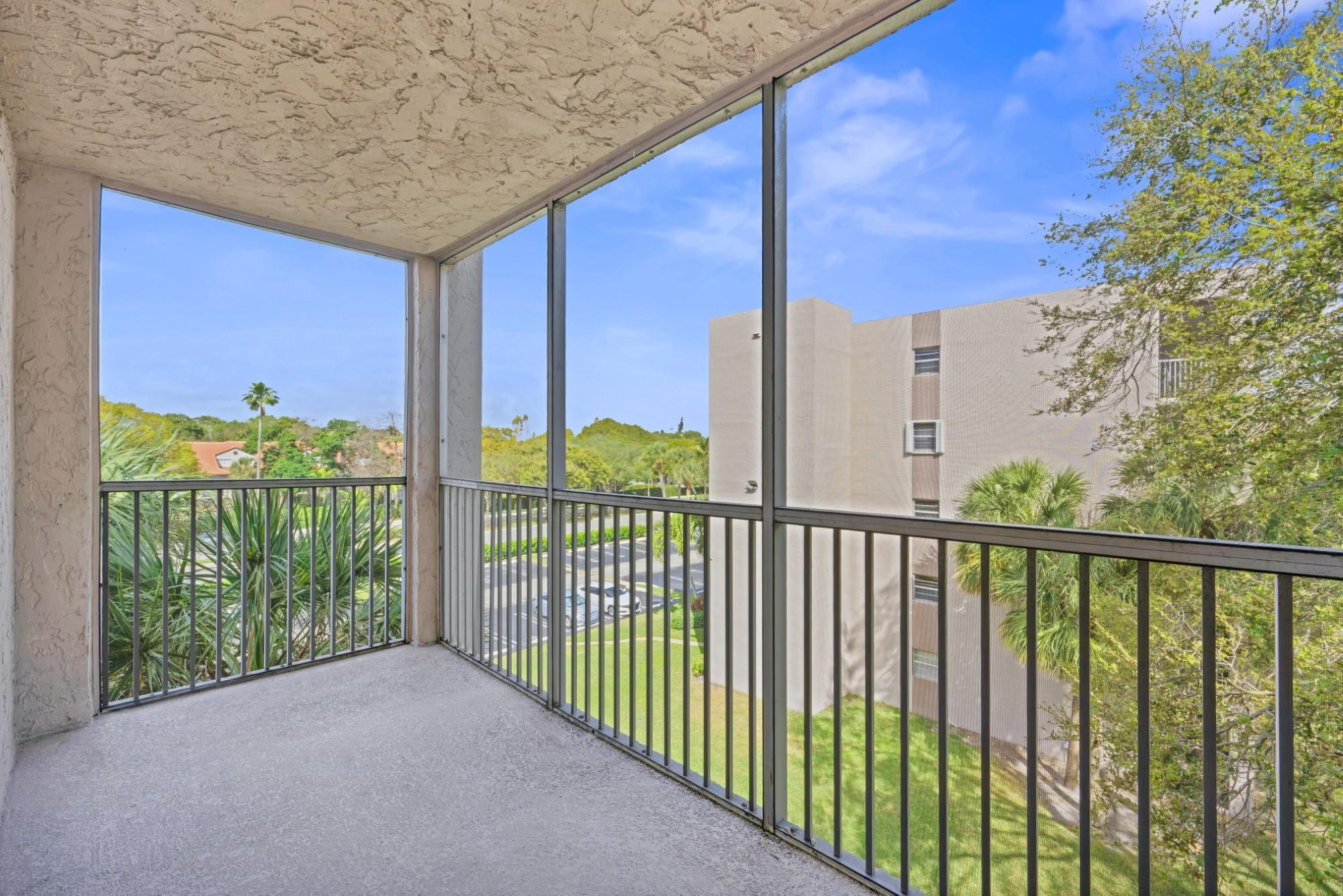 Sherwood Square - Residential