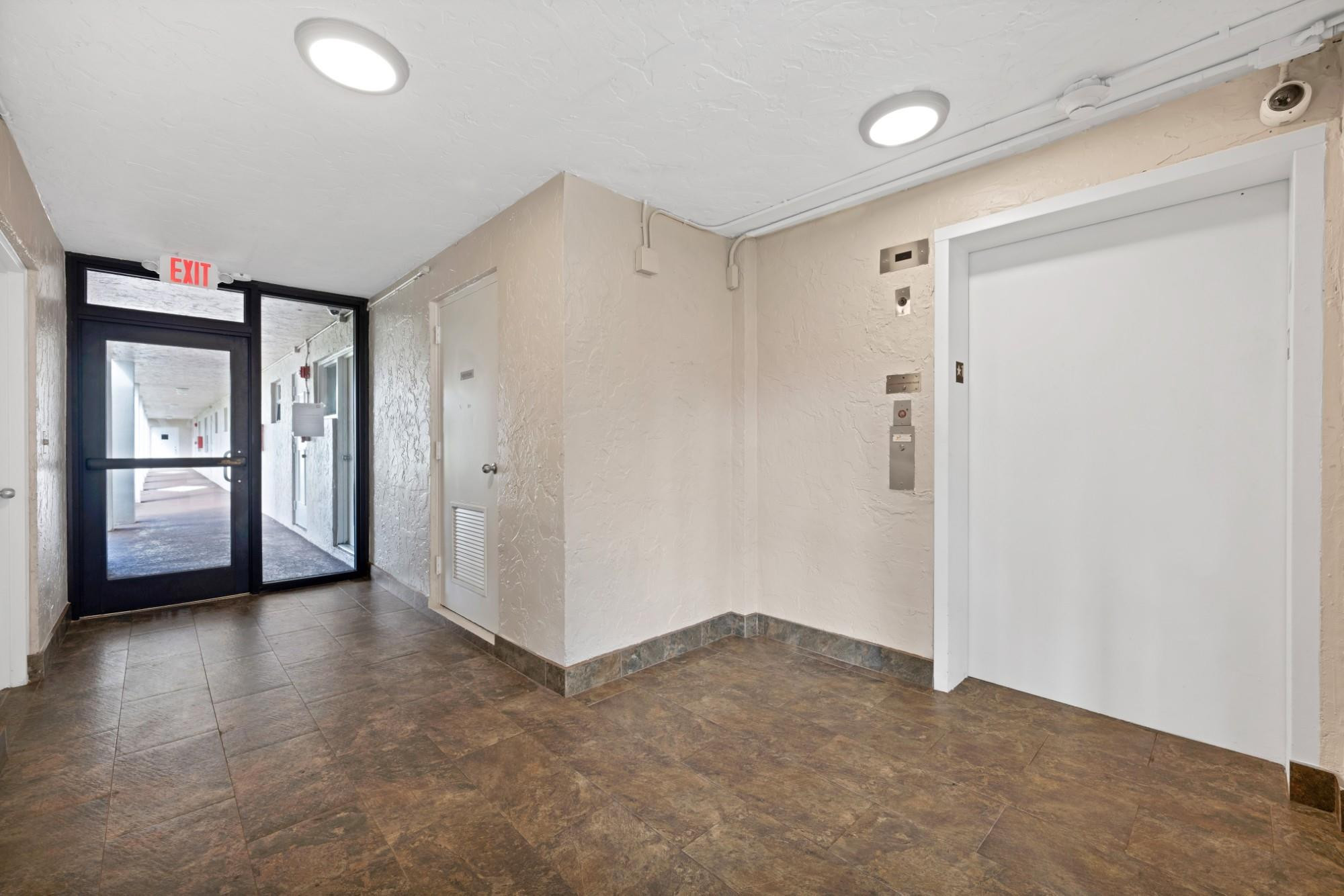 Sherwood Square - Residential