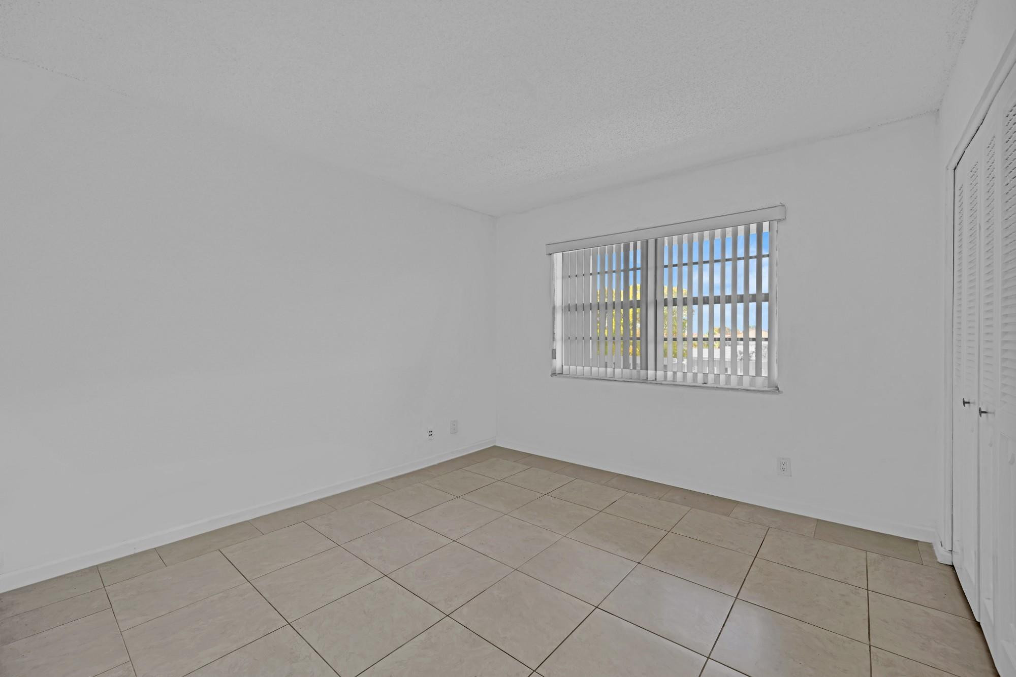 Sherwood Square - Residential