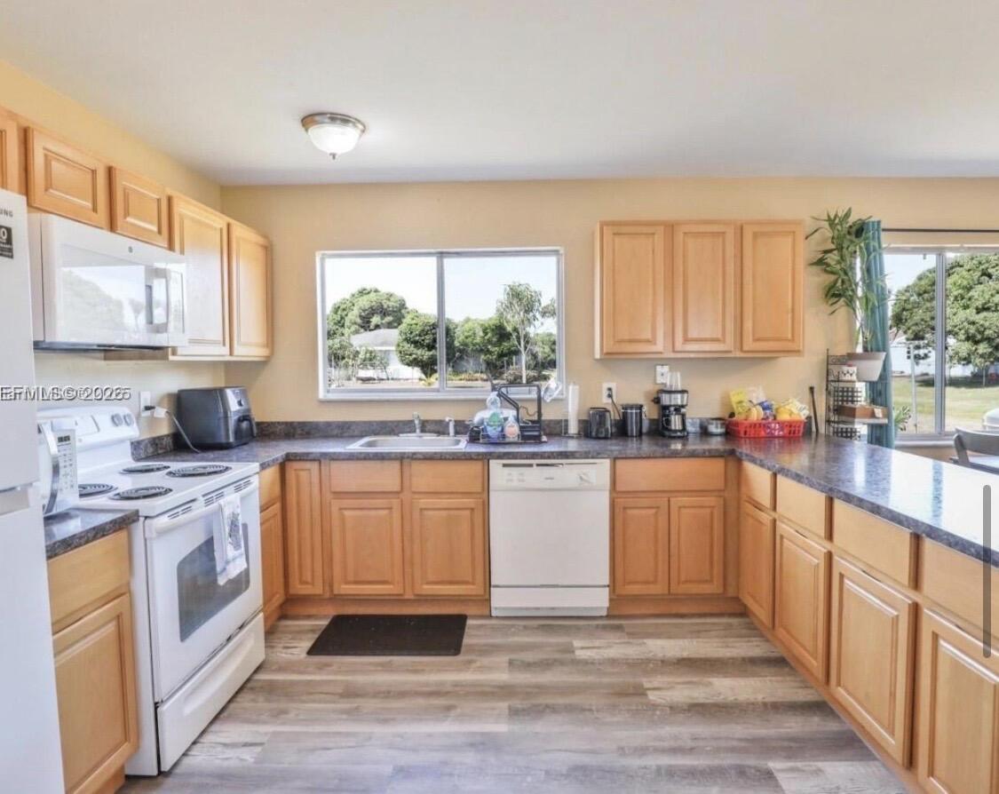 PORT ST LUCIE SECTION 41 - Residential Lease