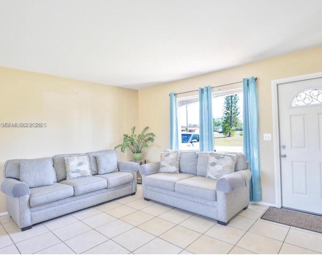 PORT ST LUCIE SECTION 41 - Residential Lease