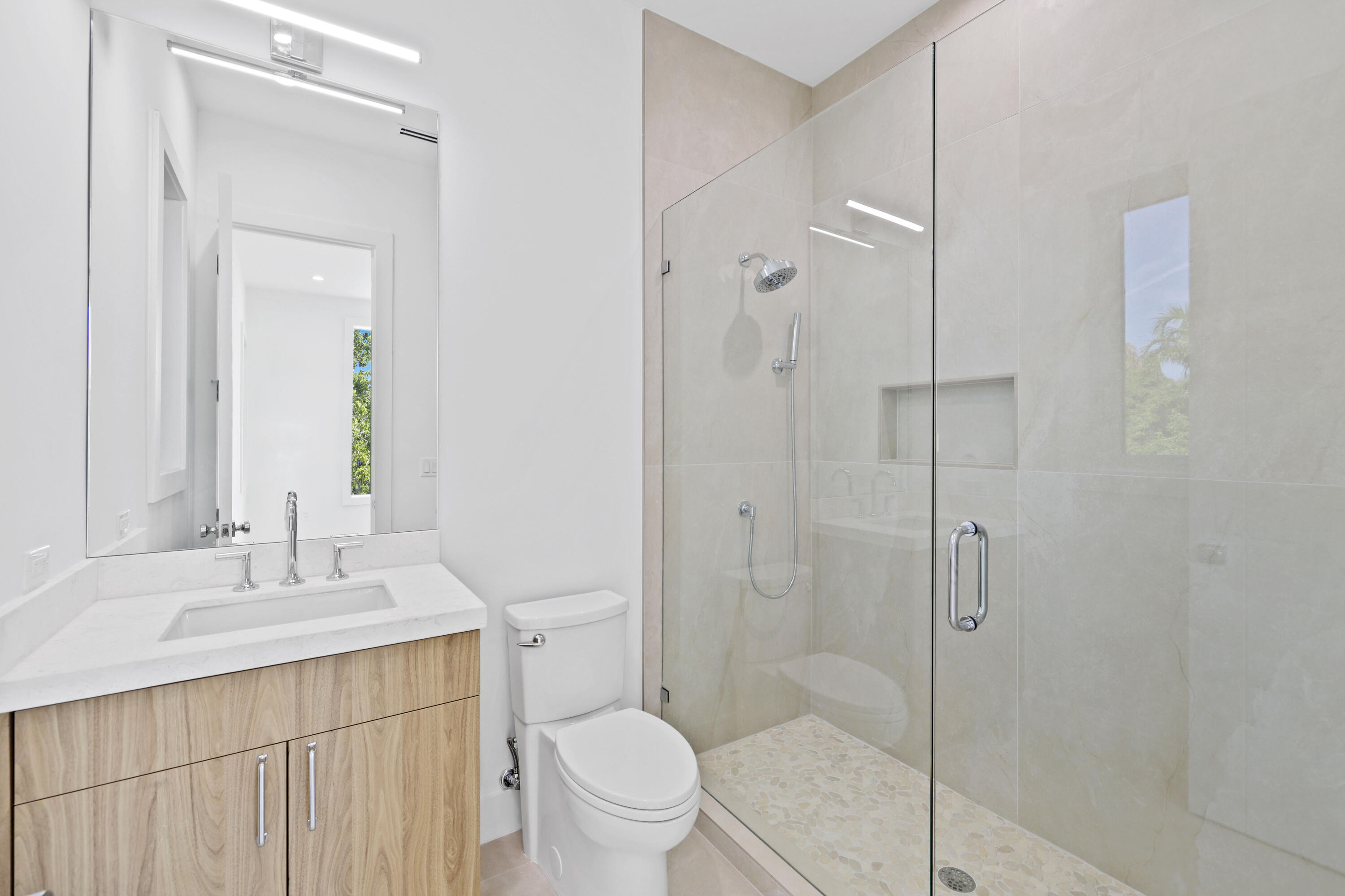 EDGEWATER - Residential