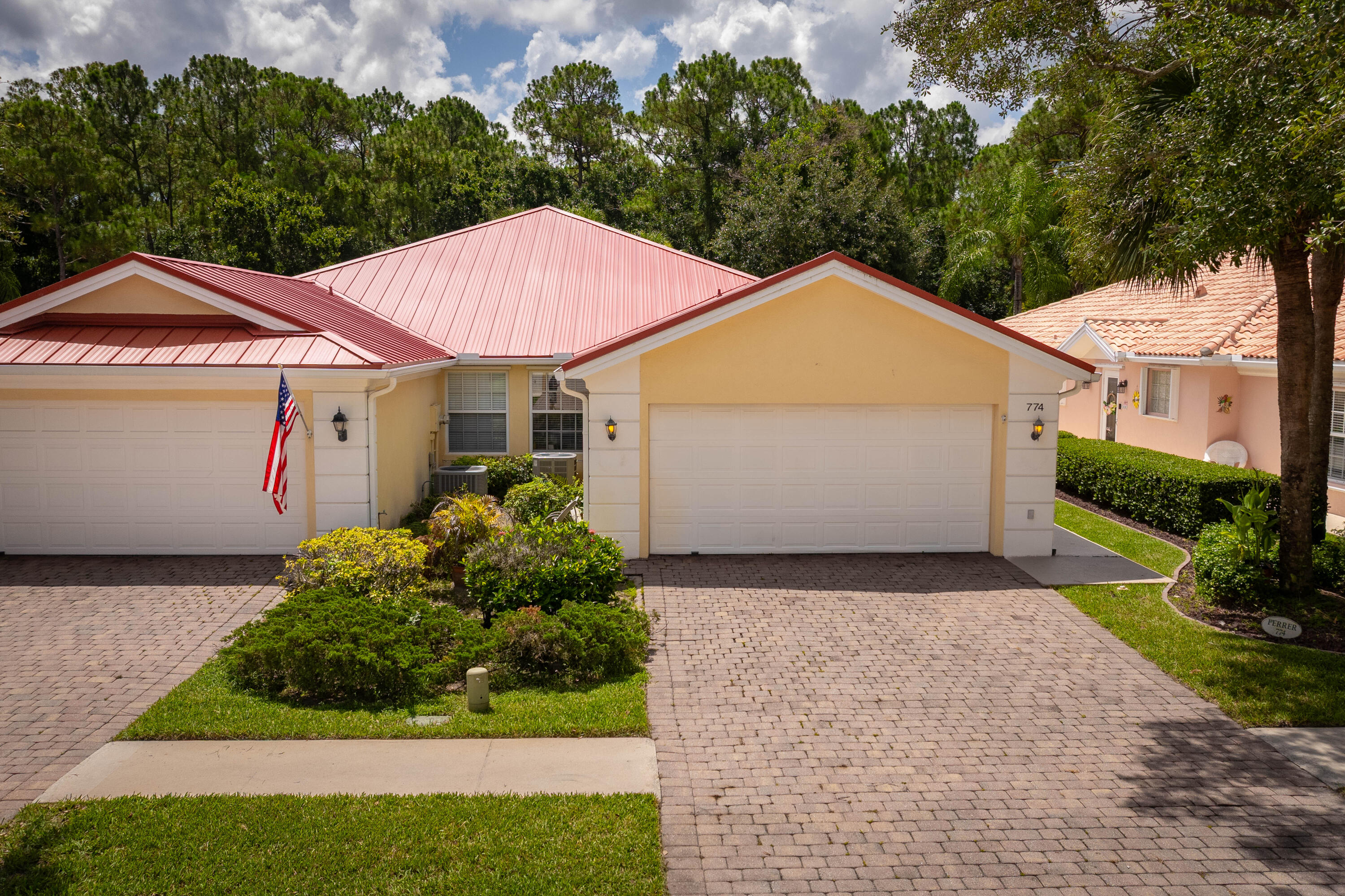 FLORIDA CLUB - Residential
