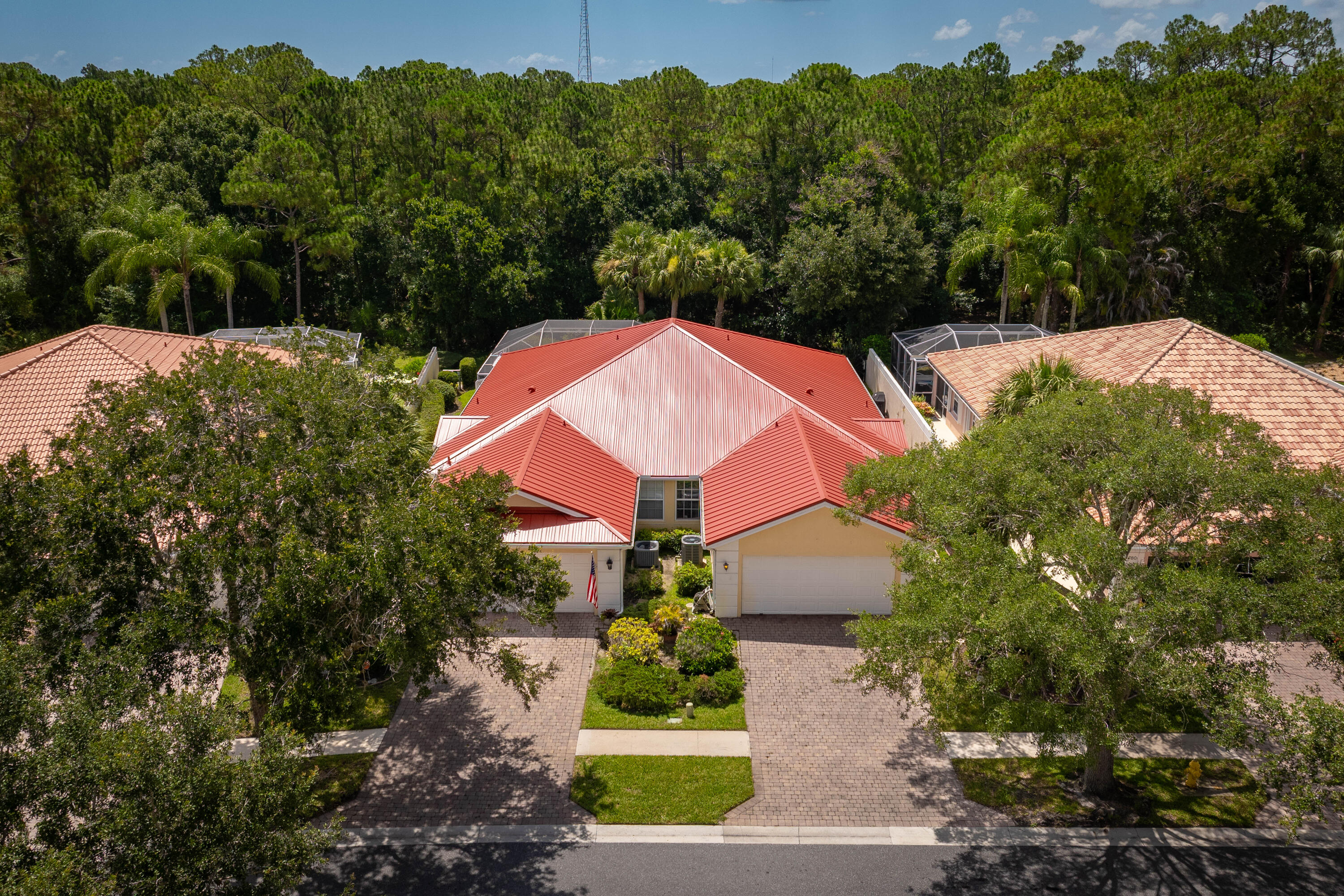 FLORIDA CLUB - Residential