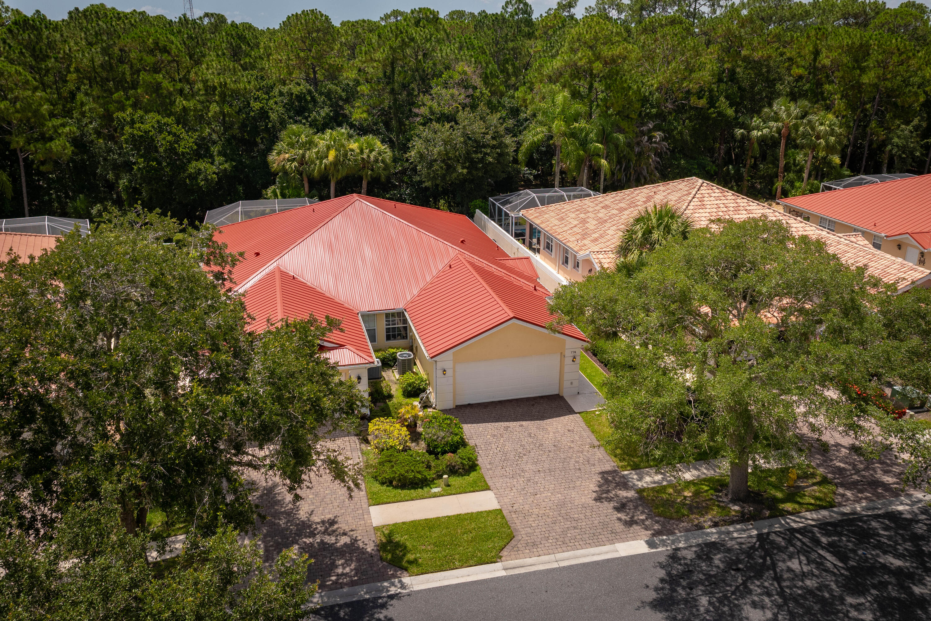 FLORIDA CLUB - Residential