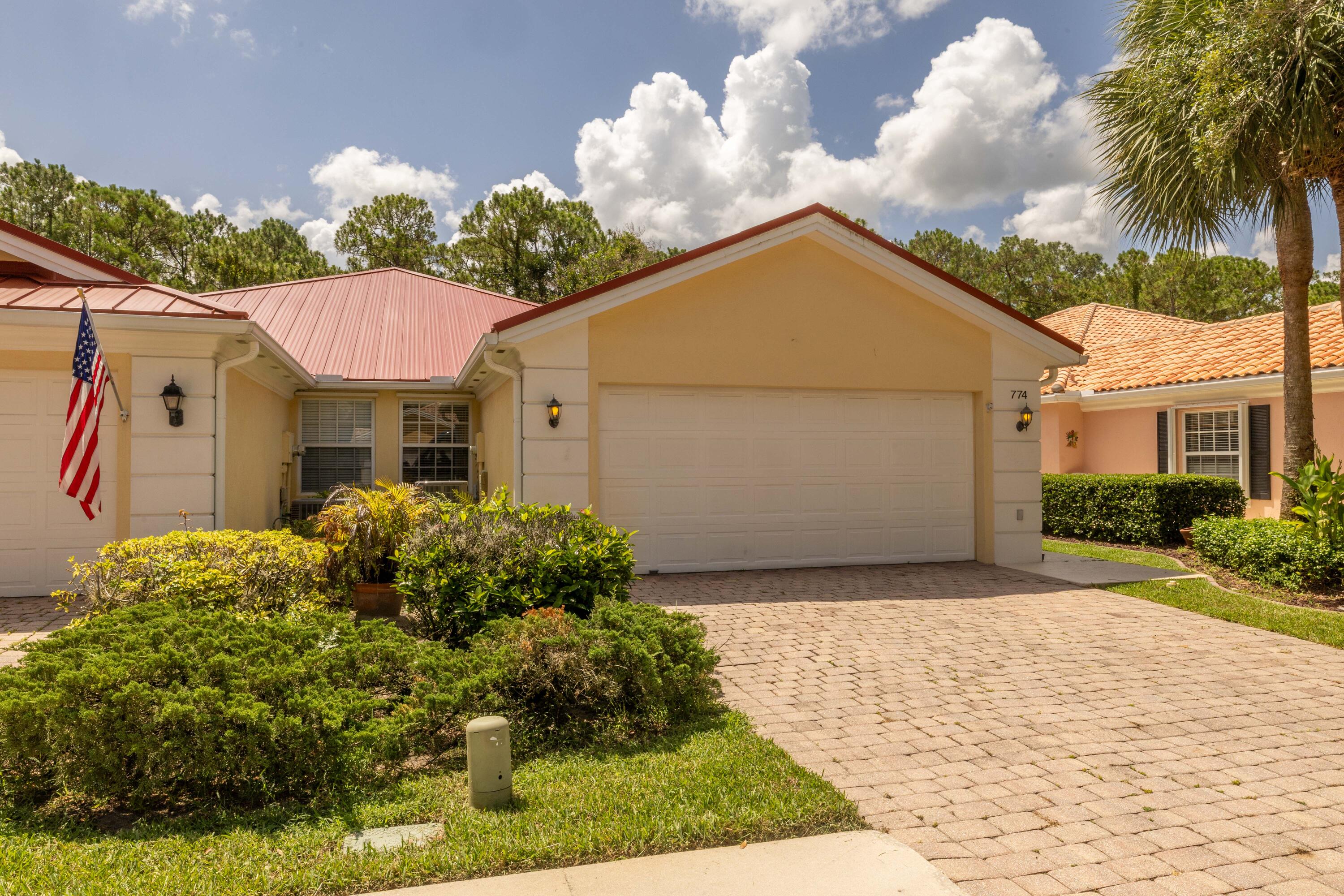 FLORIDA CLUB - Residential