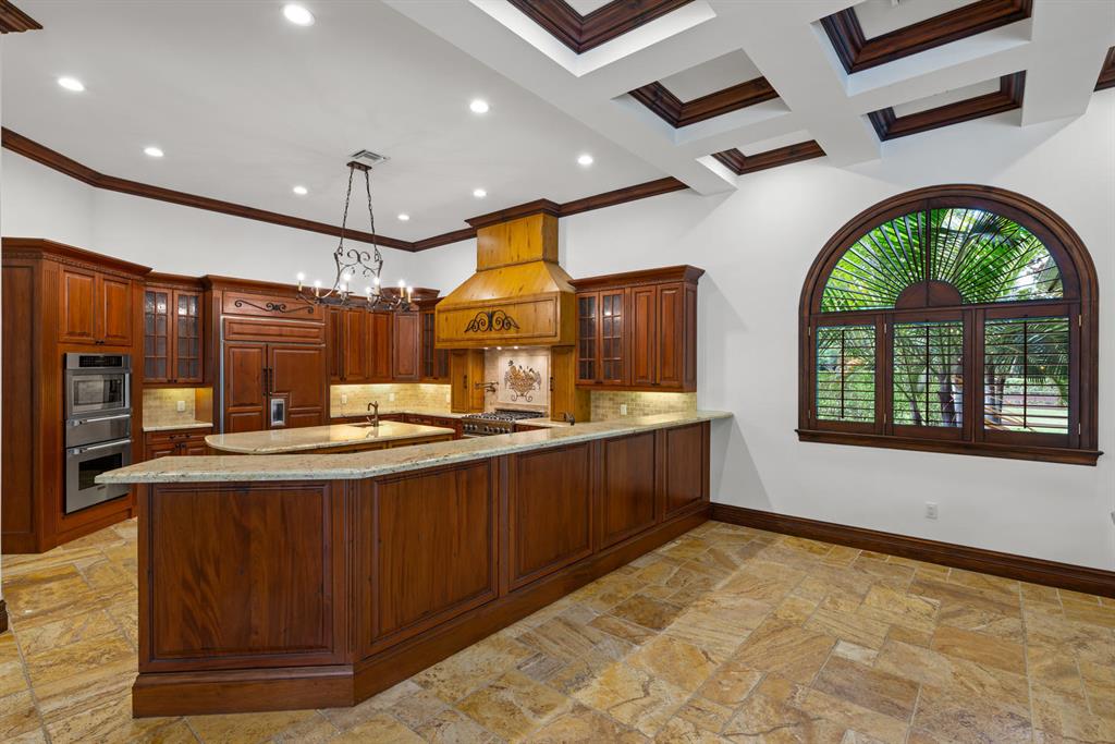 PALM BEACH POINT - Residential