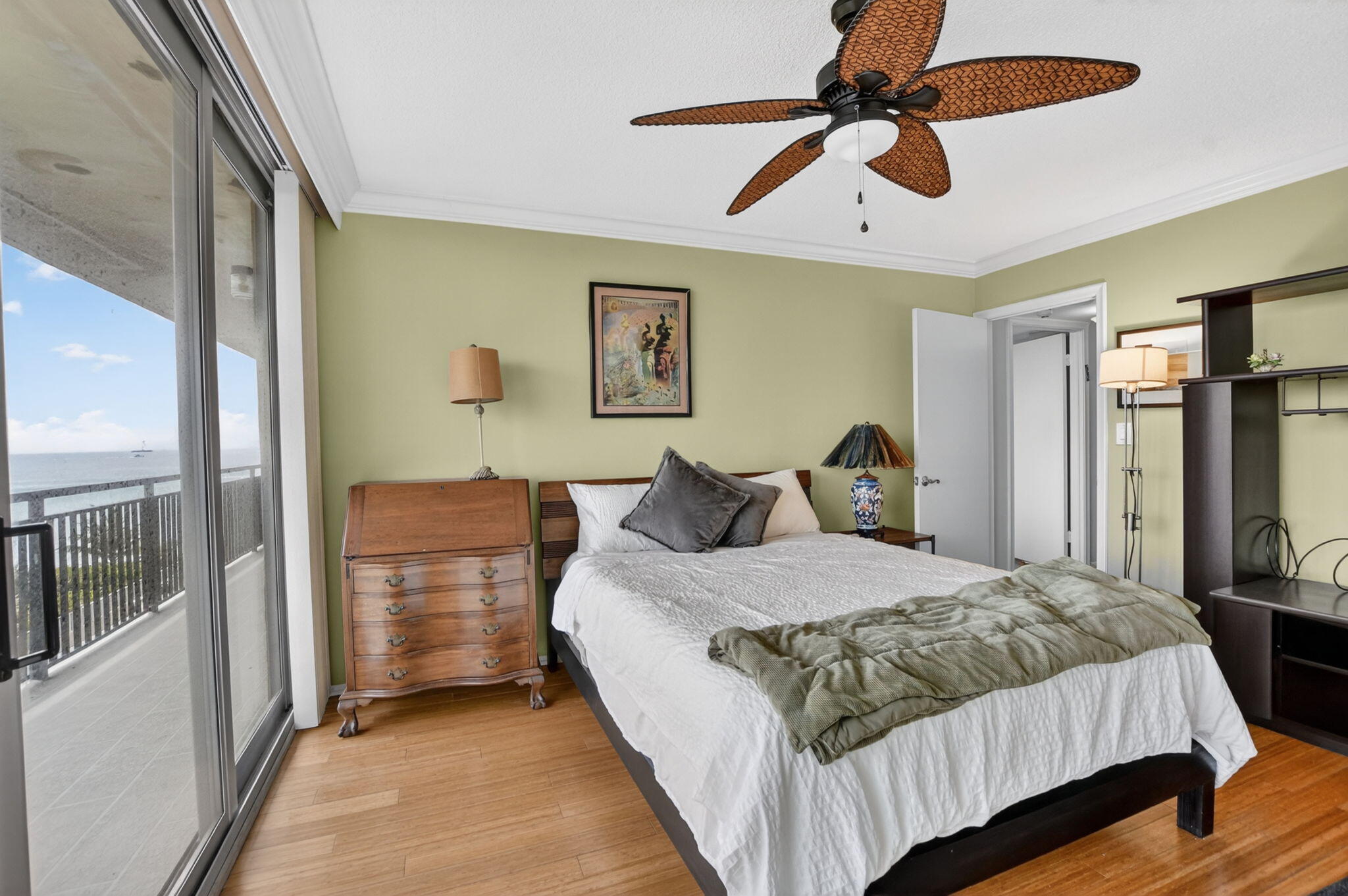 CLOISTER DEL MAR CONDO - Residential Lease