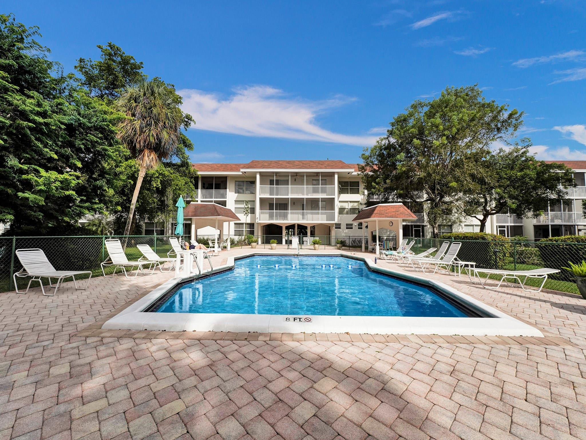 Kings Park Garden Apts Co - Residential Lease