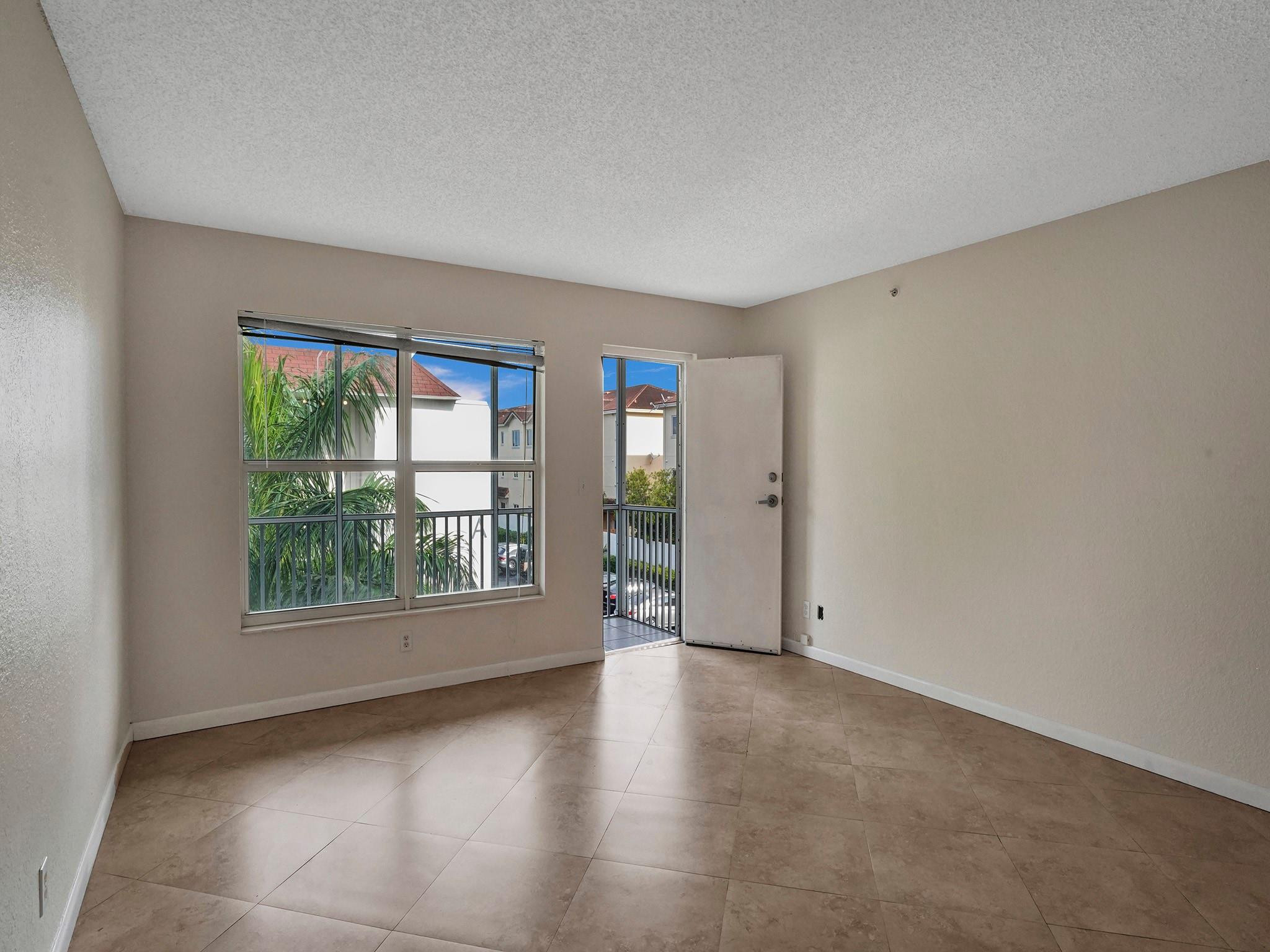 Kings Park Garden Apts Co - Residential Lease