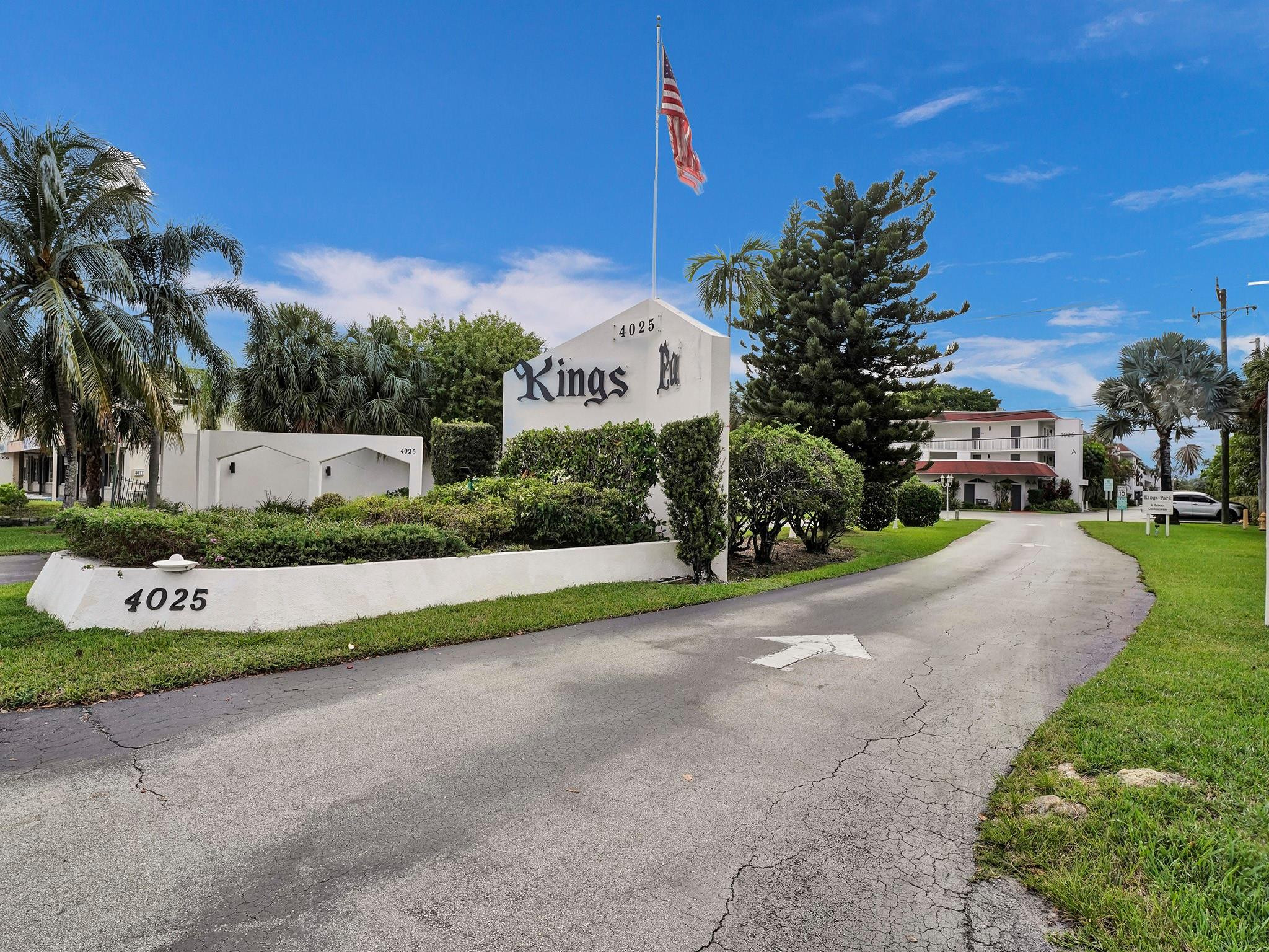 Kings Park Garden Apts Co - Residential Lease