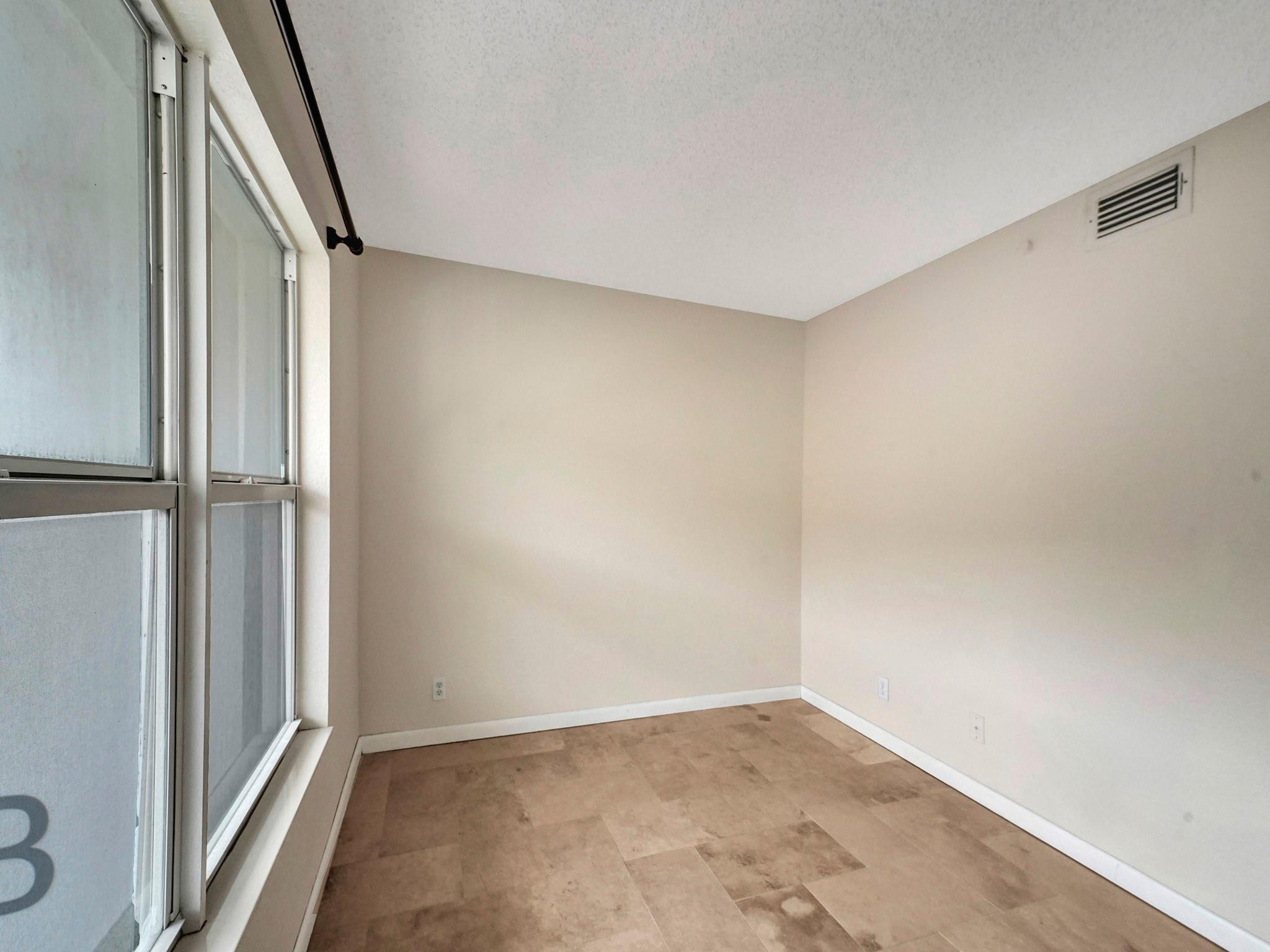 Kings Park Garden Apts Co - Residential Lease